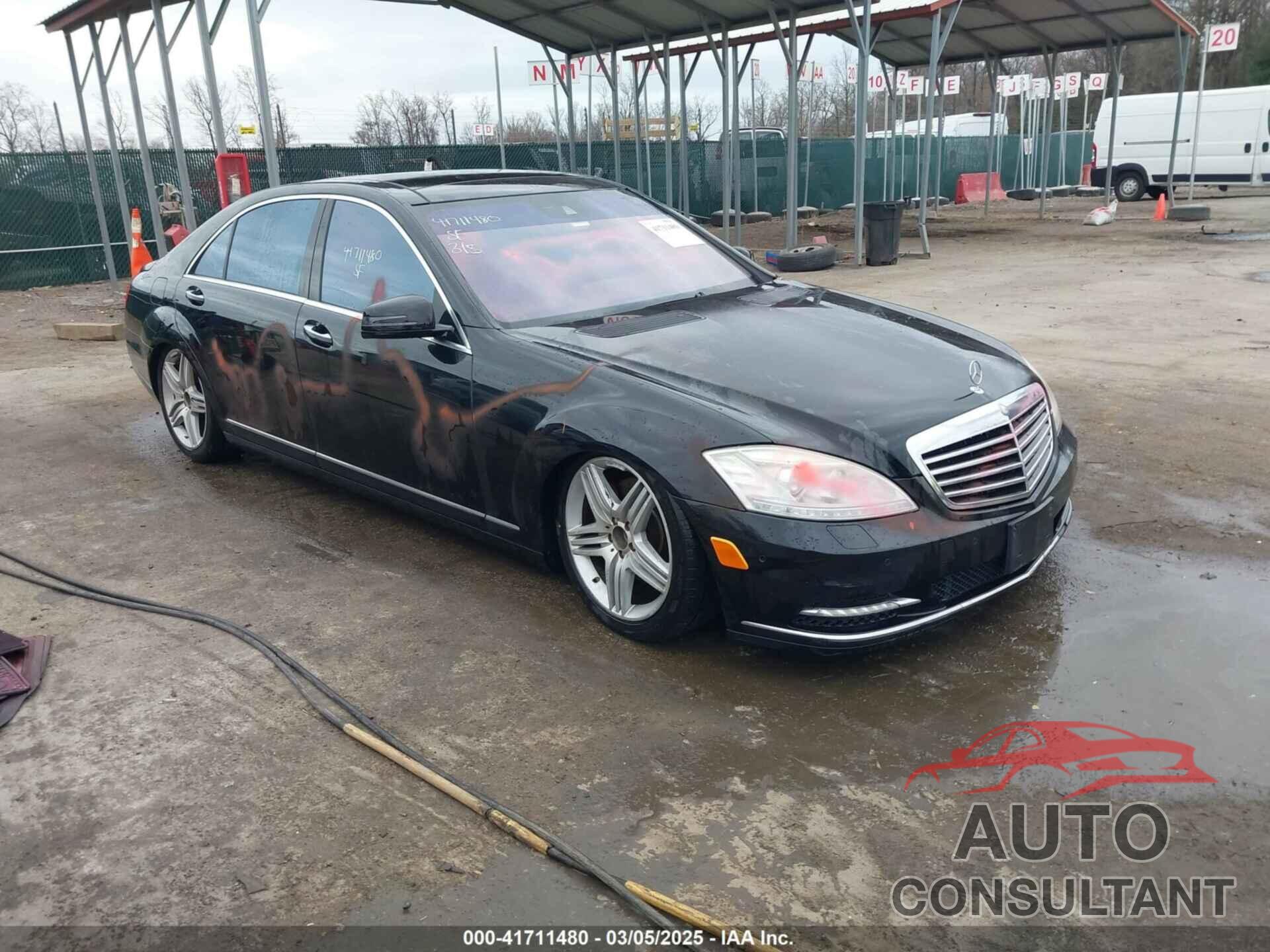 MERCEDES-BENZ S 550 2013 - WDDNG9EB9DA533521