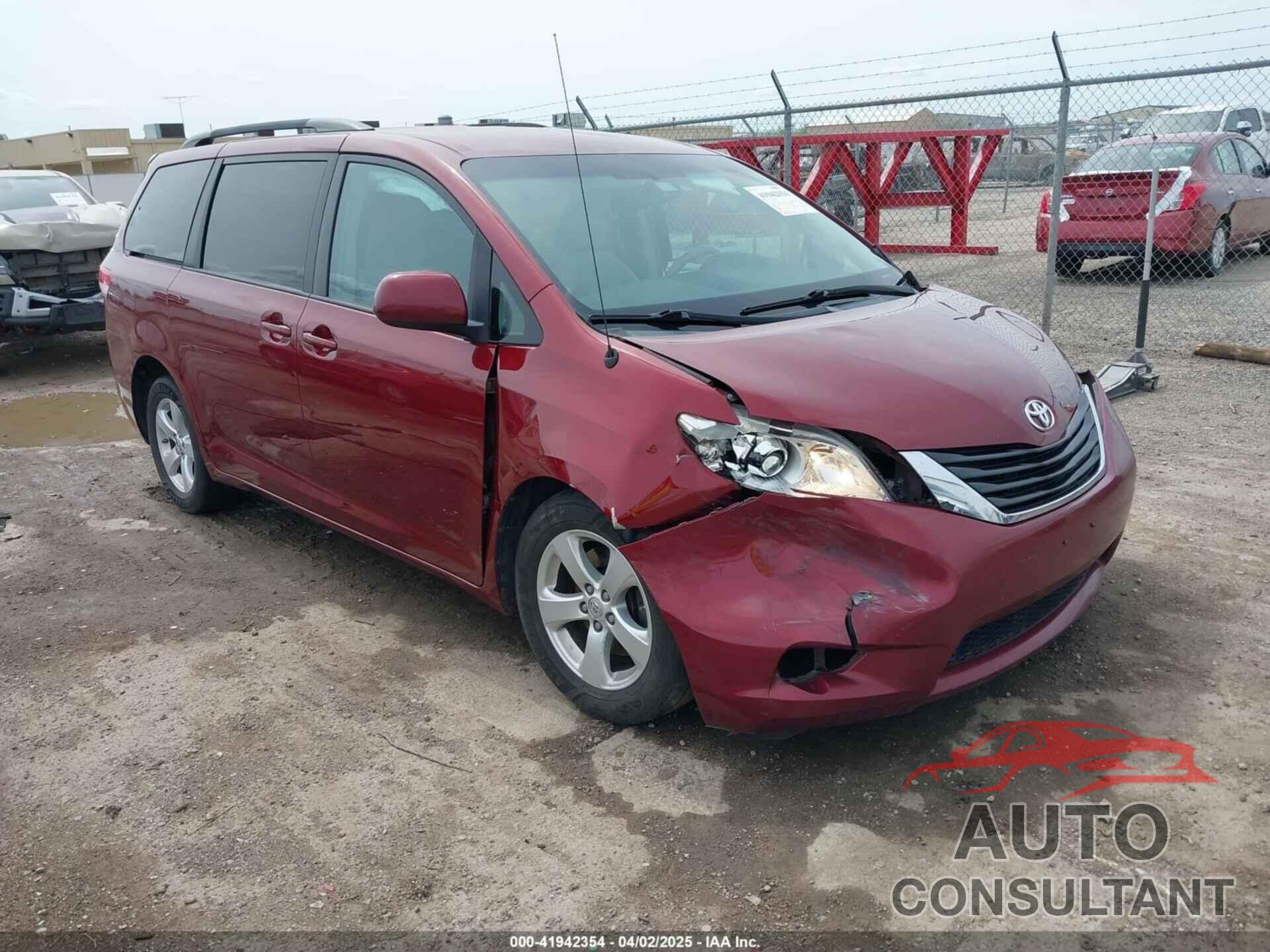 TOYOTA SIENNA 2014 - 5TDKK3DC4ES462090