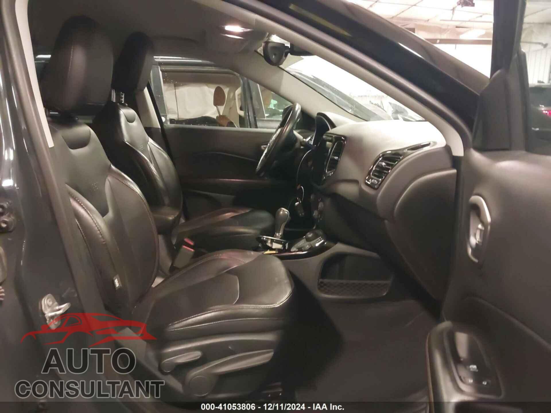 JEEP COMPASS 2018 - 3C4NJDCB9JT365787