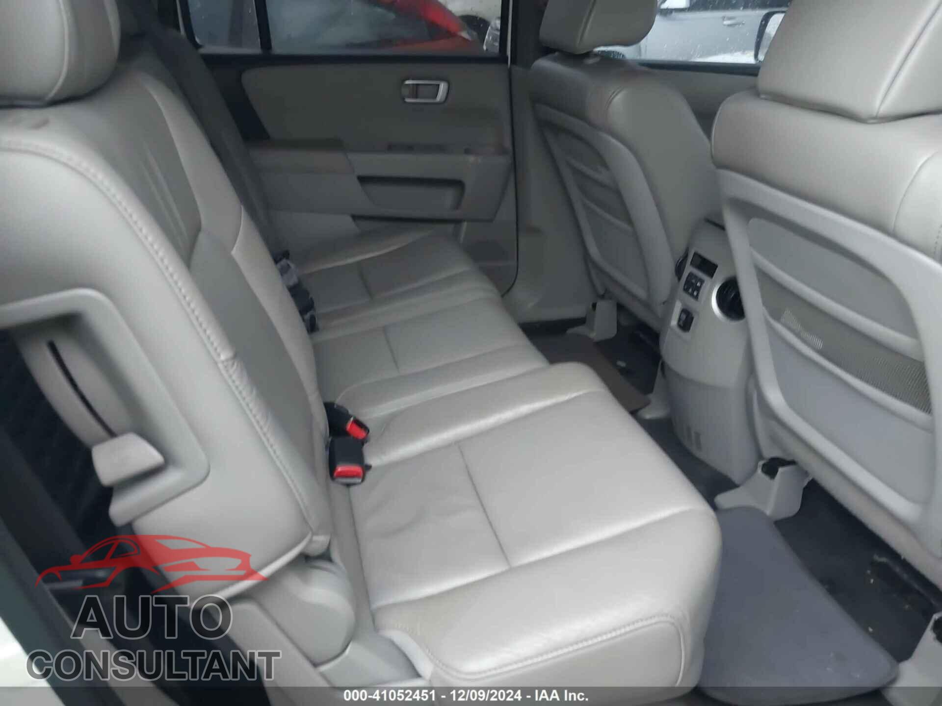 HONDA PILOT 2011 - 5FNYF3H58BB033609
