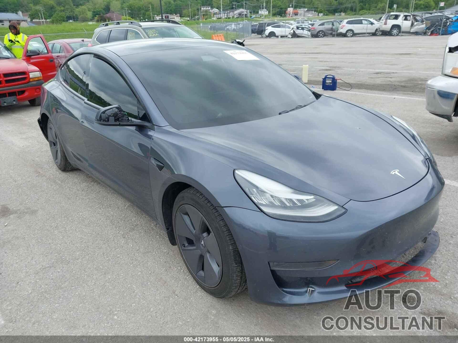 TESLA MODEL 3 2021 - 5YJ3E1EA2MF849124