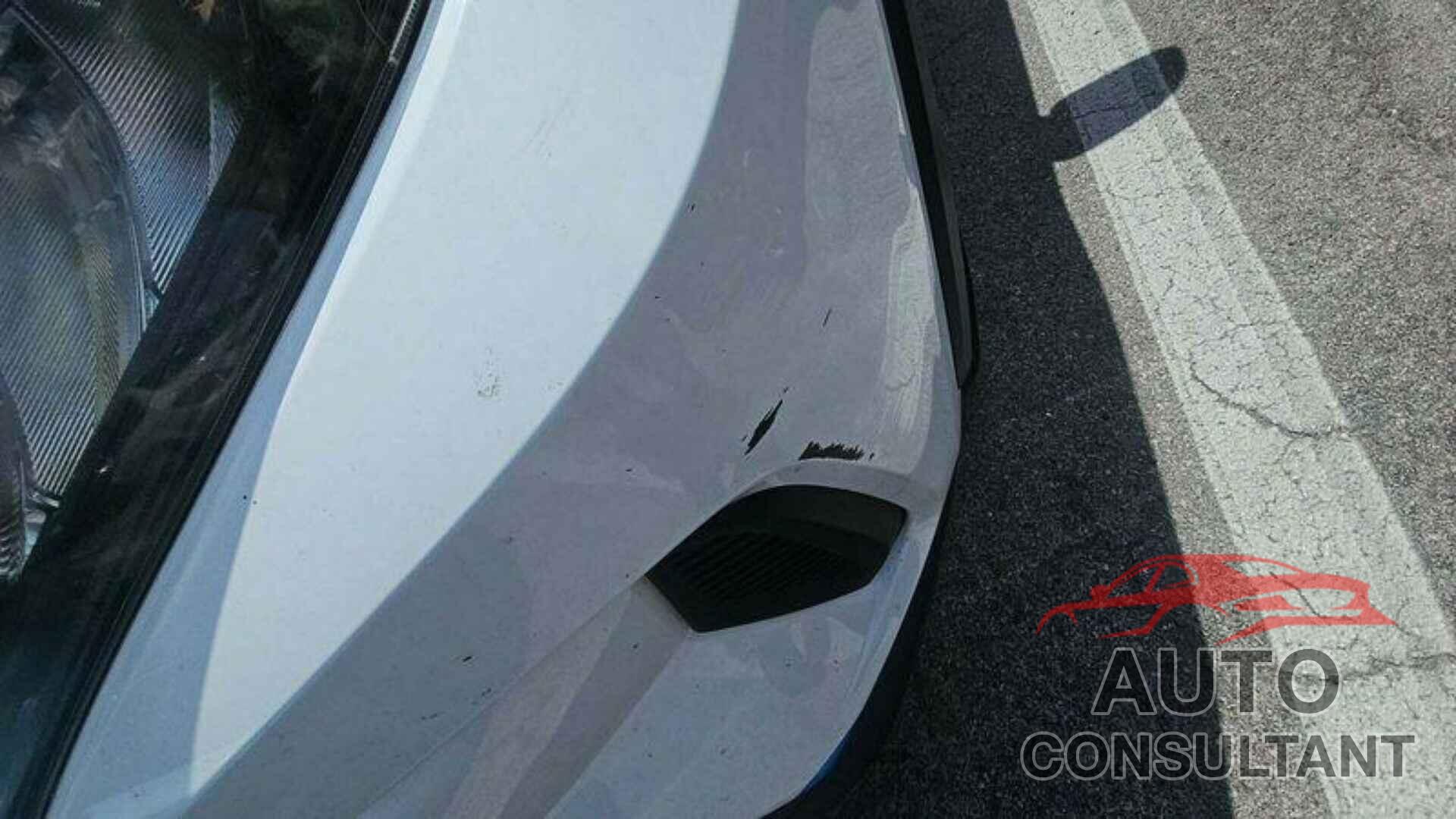 TOYOTA RAV4 2019 - 2T3H1RFV9KW052572