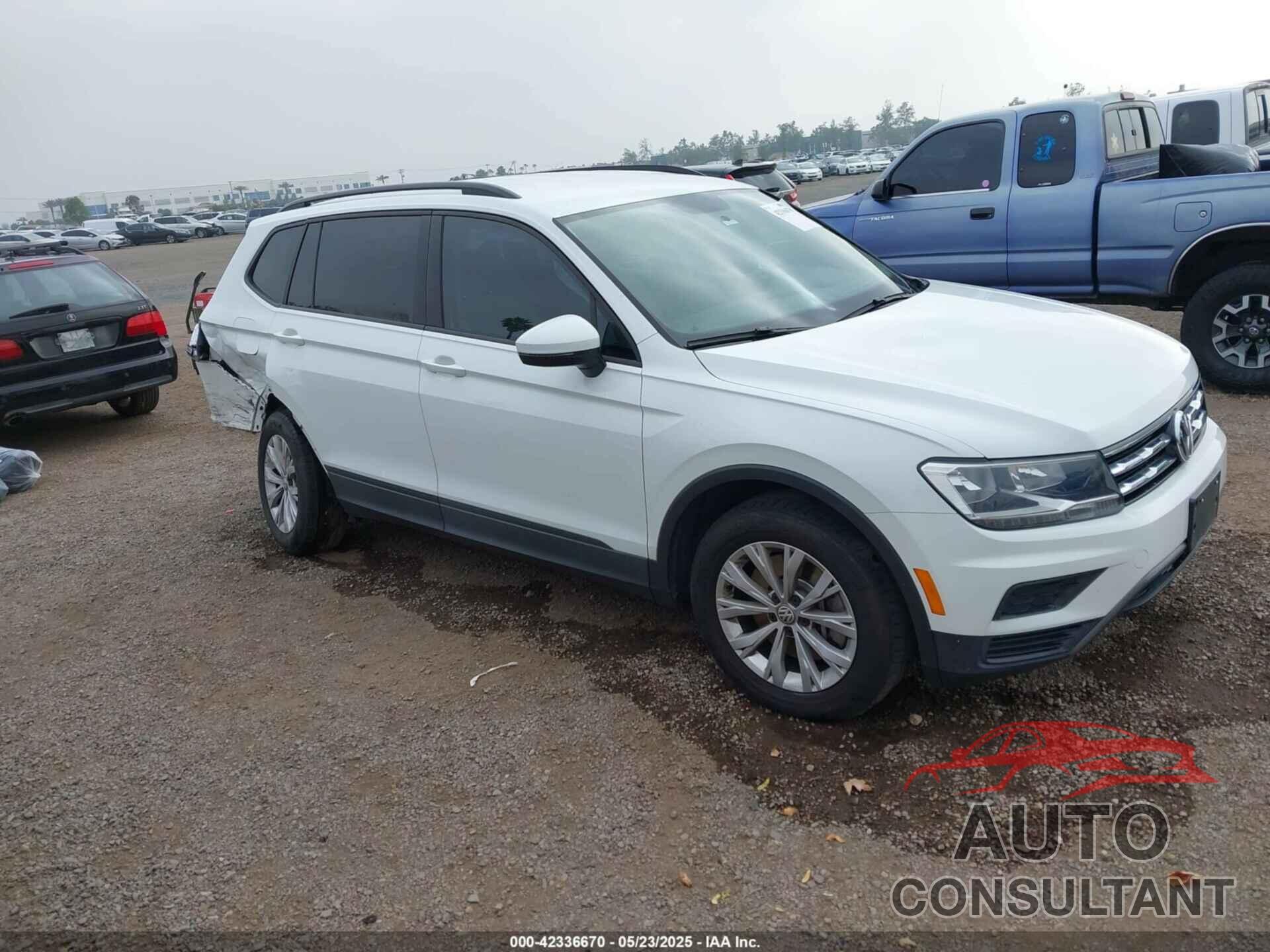 VOLKSWAGEN TIGUAN 2019 - 3VV1B7AX4KM177817