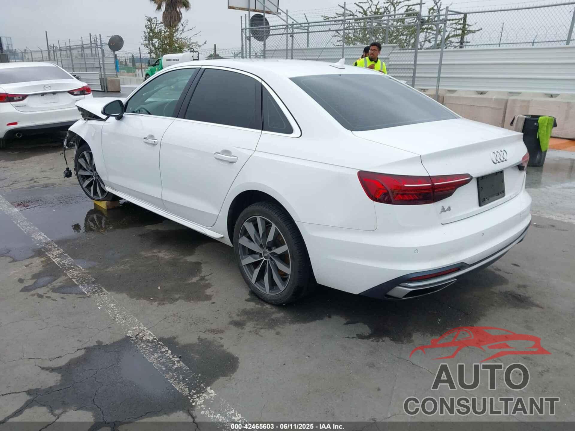 AUDI A4 2020 - WAUHMAF41LN004876
