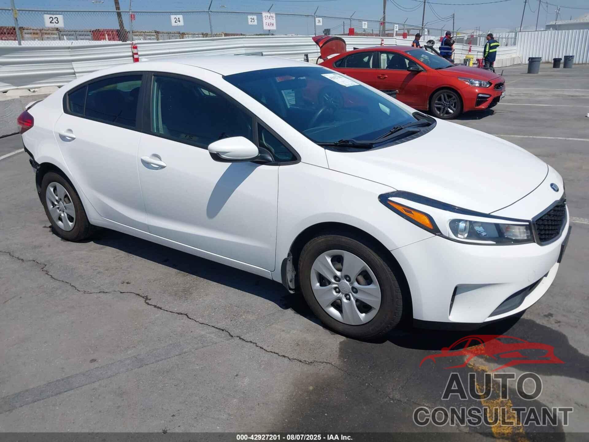 KIA FORTE 2018 - 3KPFL4A79JE201618