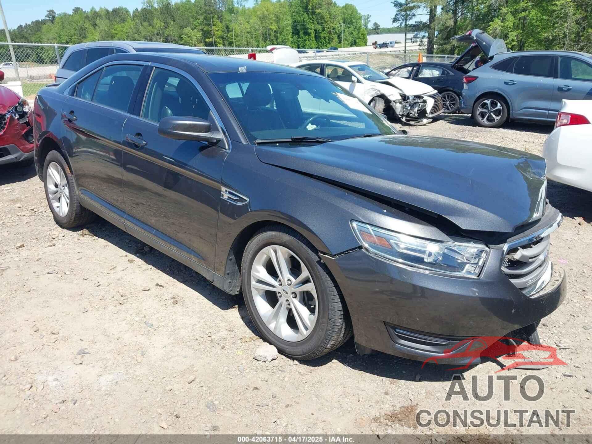 FORD TAURUS 2018 - 1FAHP2E85JG102868
