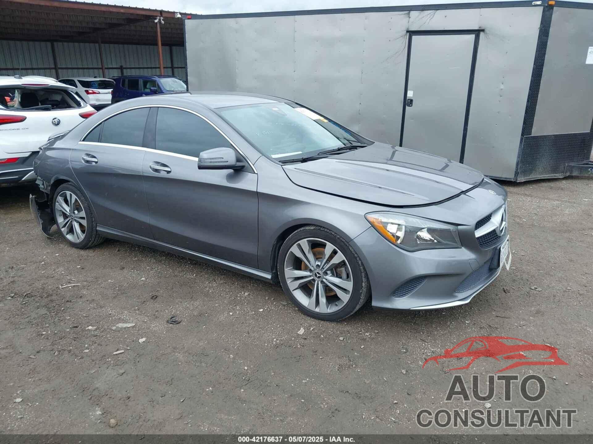 MERCEDES-BENZ CLA 250 2019 - WDDSJ4EB7KN757903