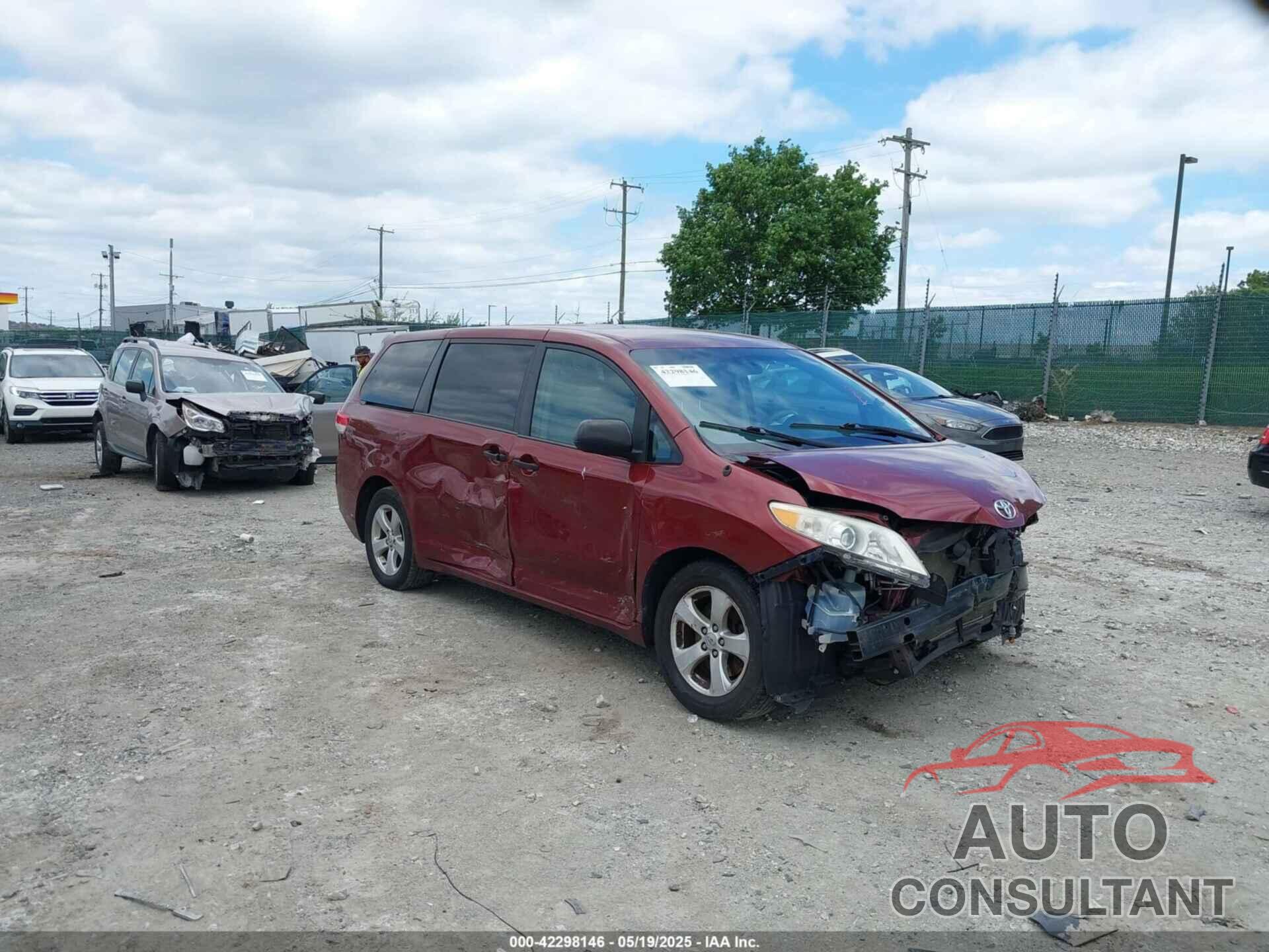 TOYOTA SIENNA 2014 - 5TDZK3DC4ES406178