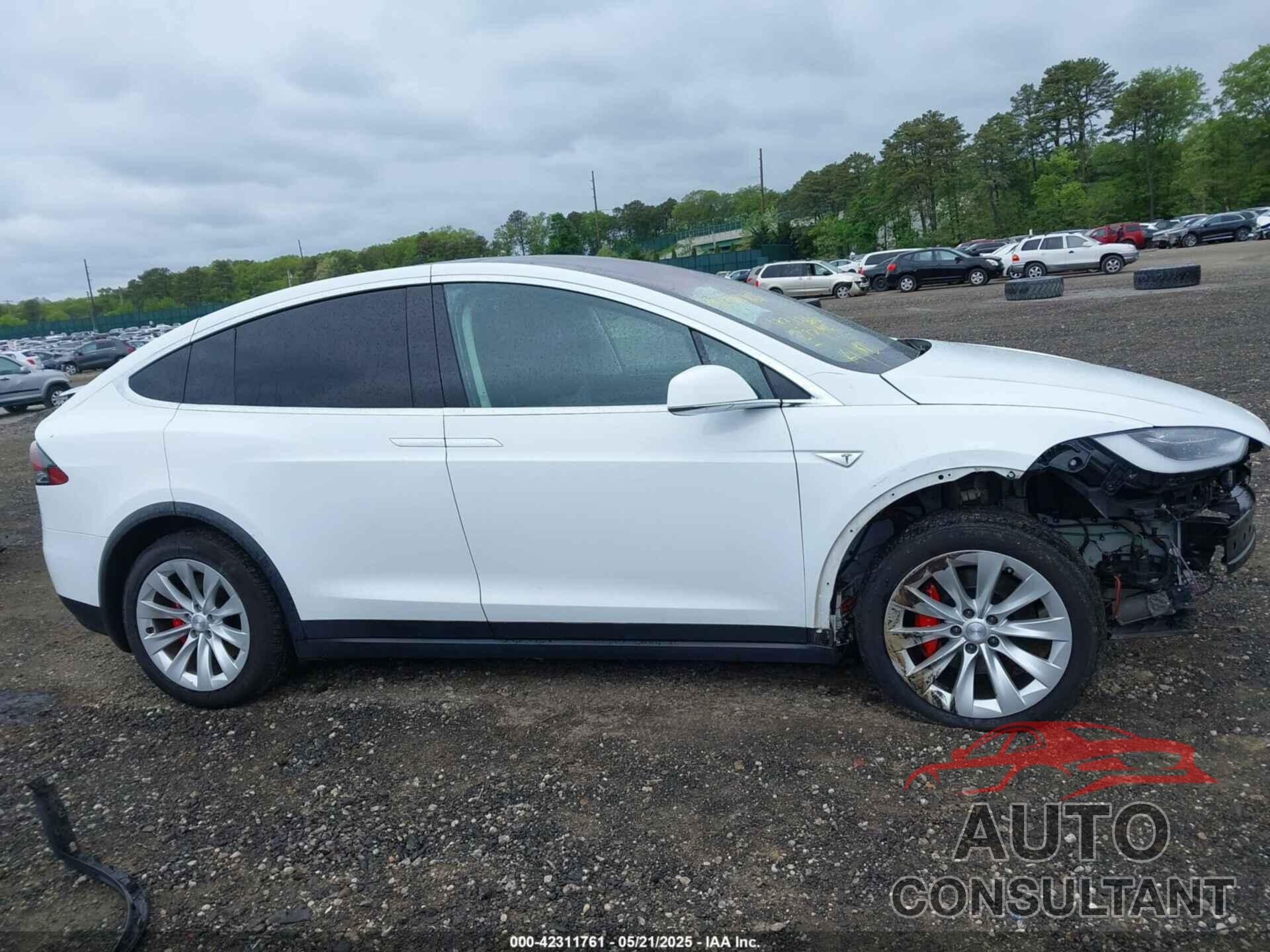 TESLA MODEL X 2016 - 5YJXCBE4XGF013718