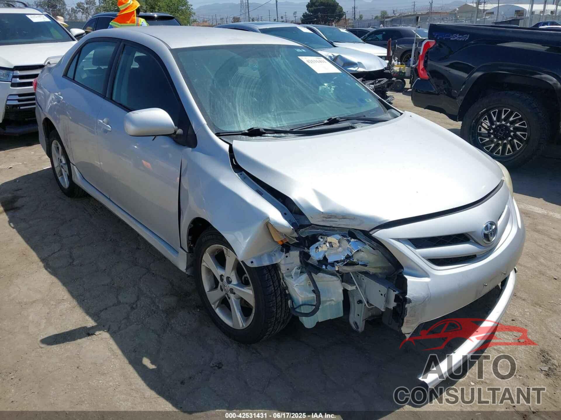 TOYOTA COROLLA 2011 - 2T1BU4EEXBC620615