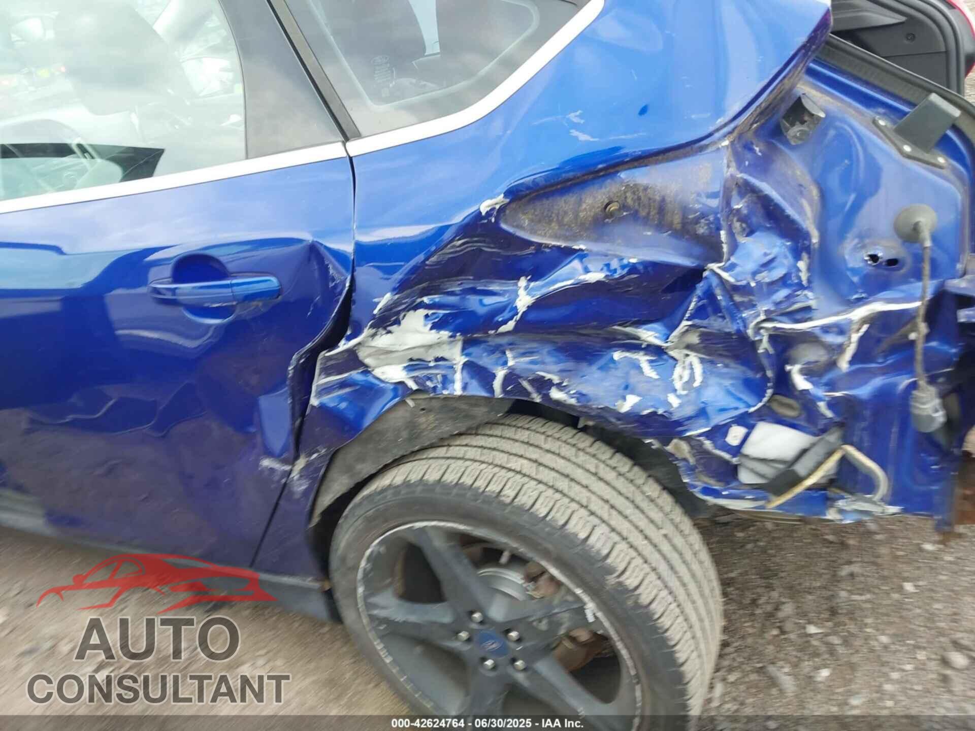 FORD FOCUS 2012 - 1FAHP3N24CL283473