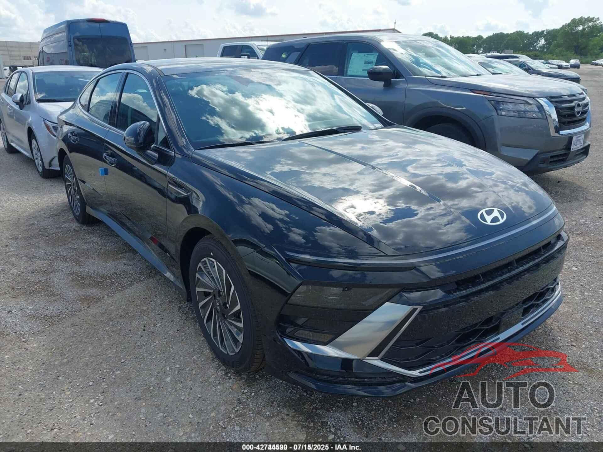 HYUNDAI SONATA HYBRID 2025 - KMHL34JJ4SA131556