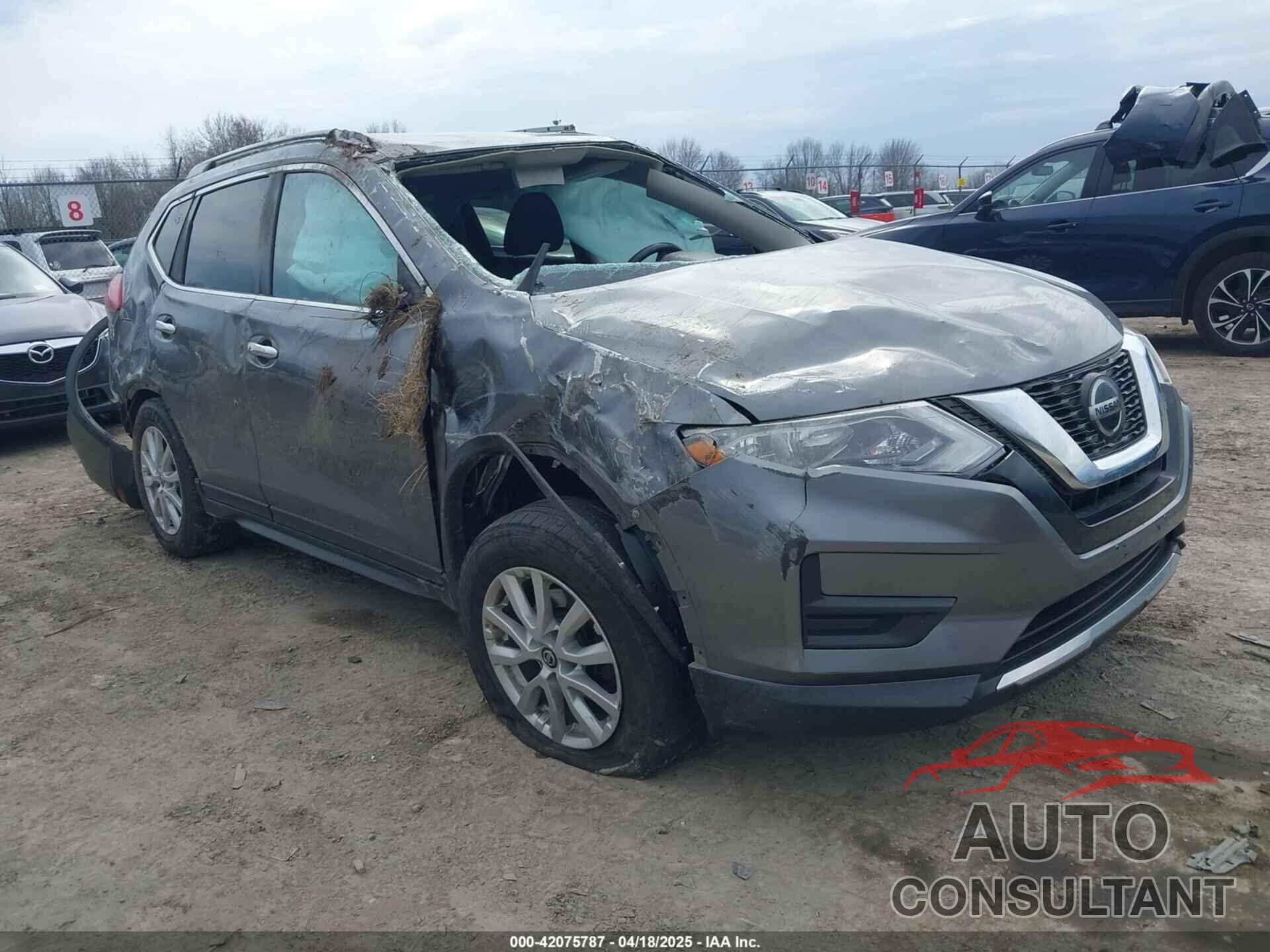 NISSAN ROGUE 2018 - KNMAT2MVXJP510555