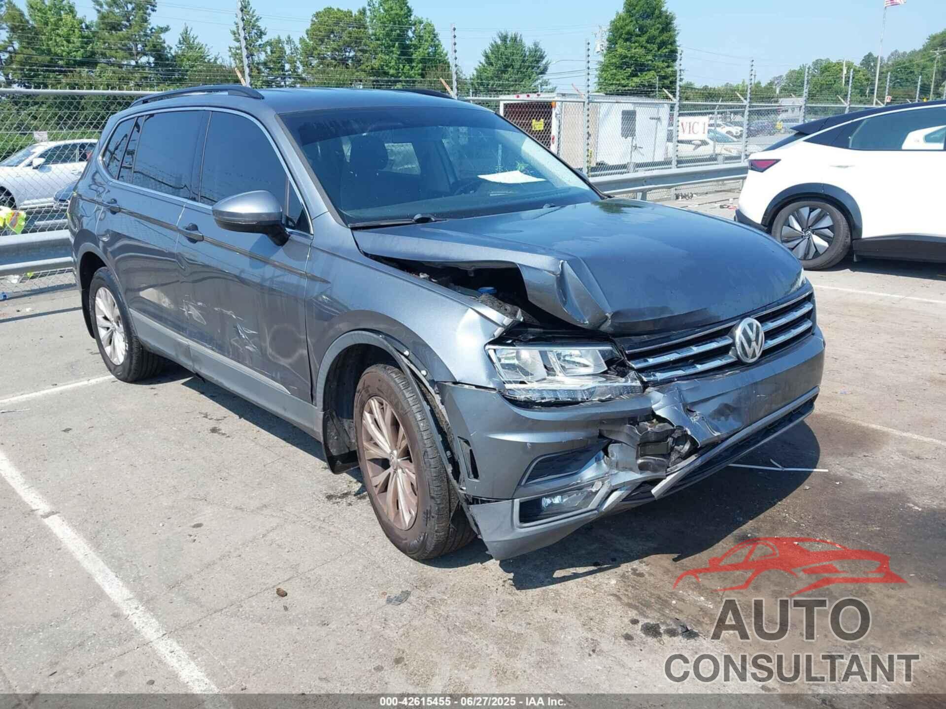 VOLKSWAGEN TIGUAN 2018 - 3VV3B7AX6JM015954