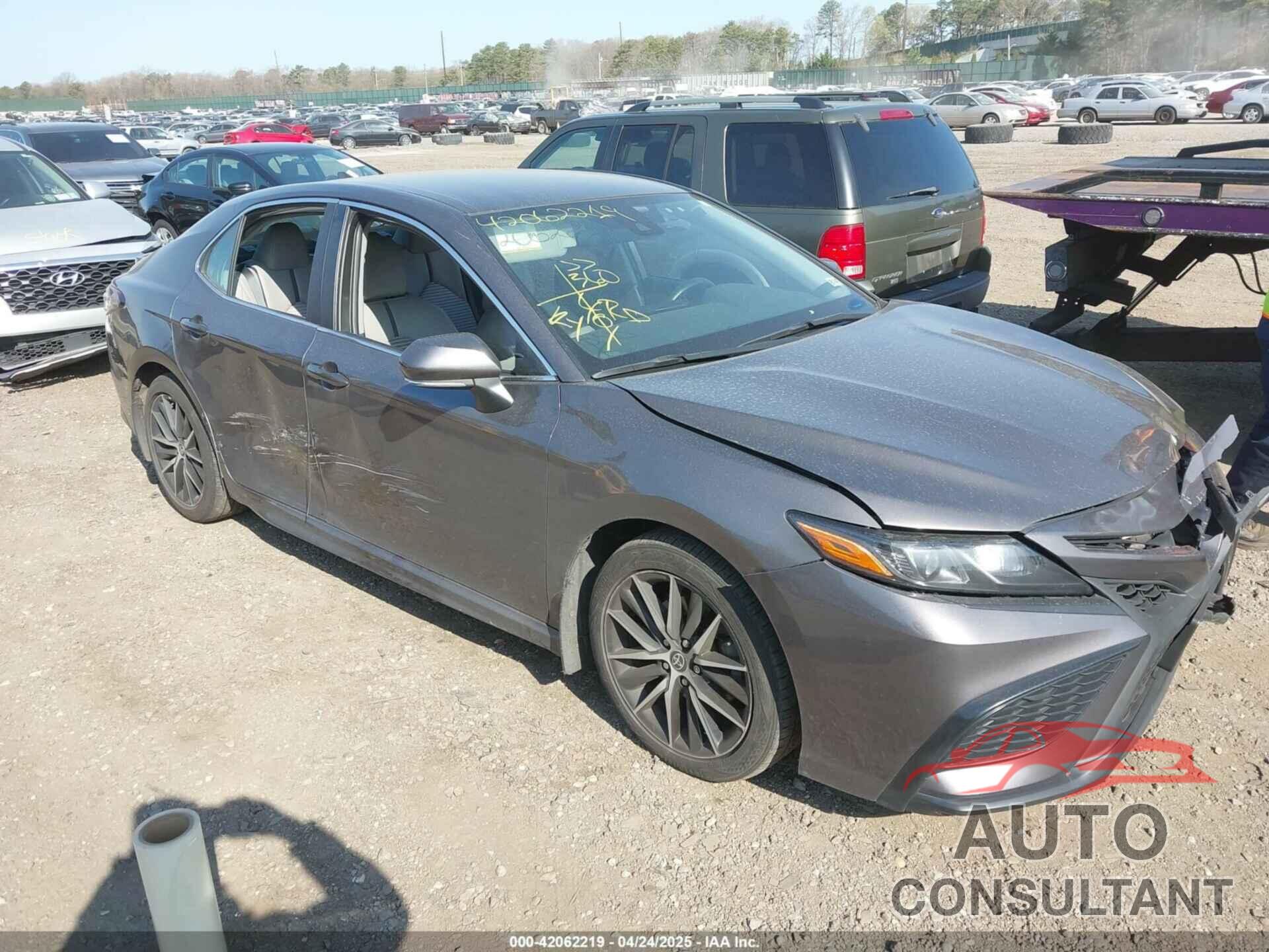 TOYOTA CAMRY 2023 - 4T1G11BK6PU096991