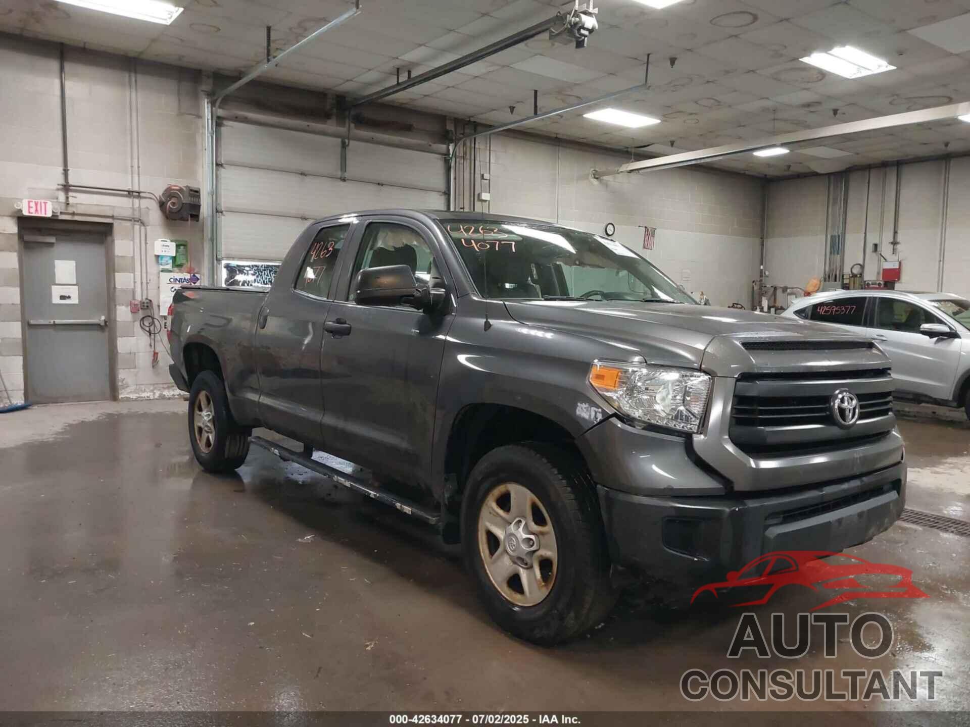 TOYOTA TUNDRA 2014 - 5TFUM5F17EX057491