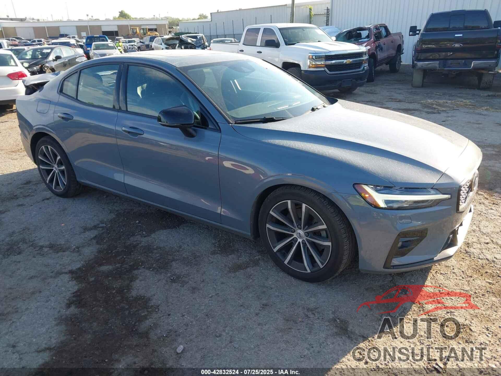 VOLVO S60 2022 - 7JRL12TZXNG174562