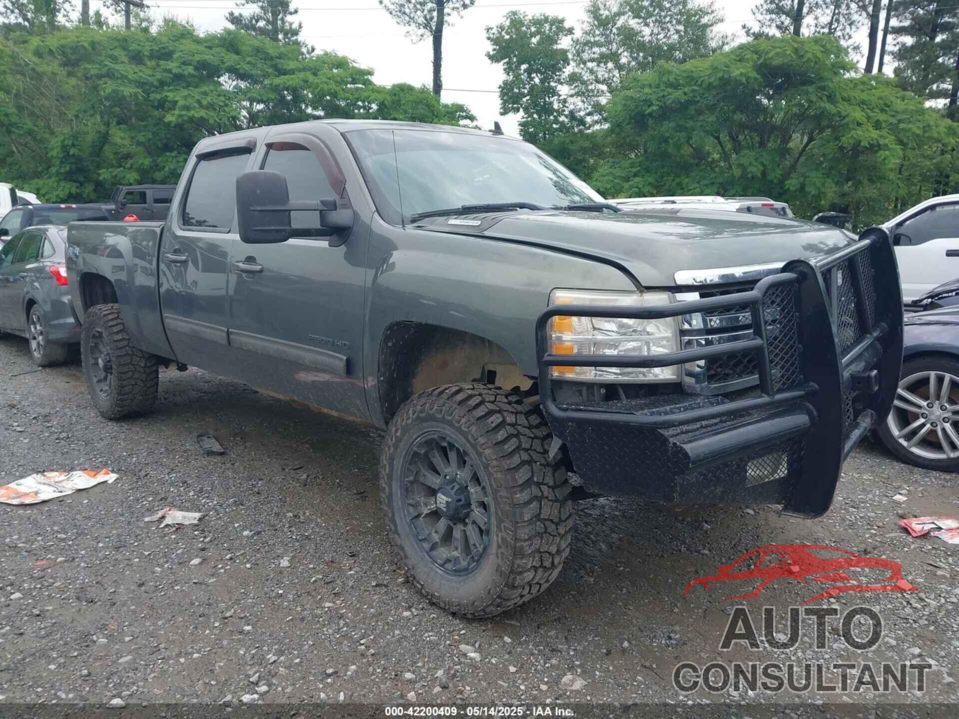 CHEVROLET SILVERADO 2500HD 2011 - 1GC1KYC81BF148673