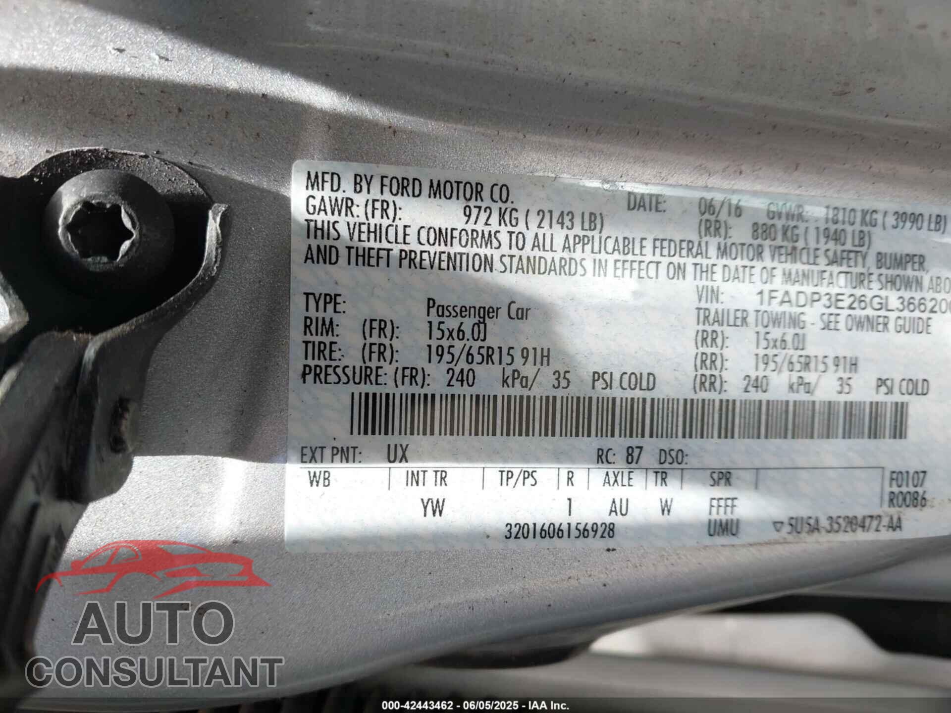 FORD FOCUS 2016 - 1FADP3E26GL366200