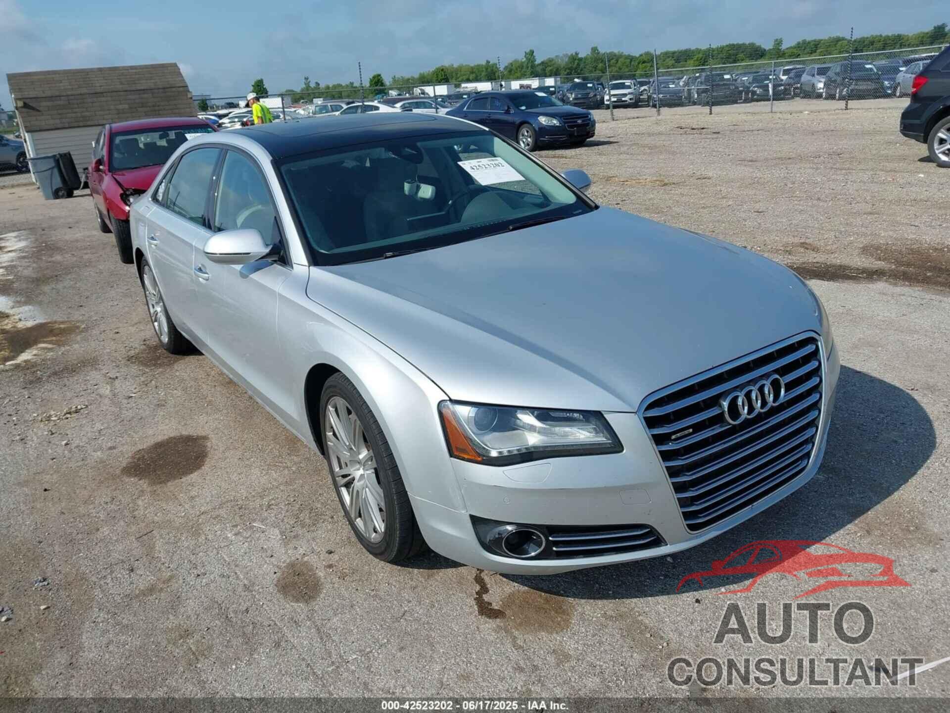 AUDI A8 L 2012 - WAURVAFD5CN025280