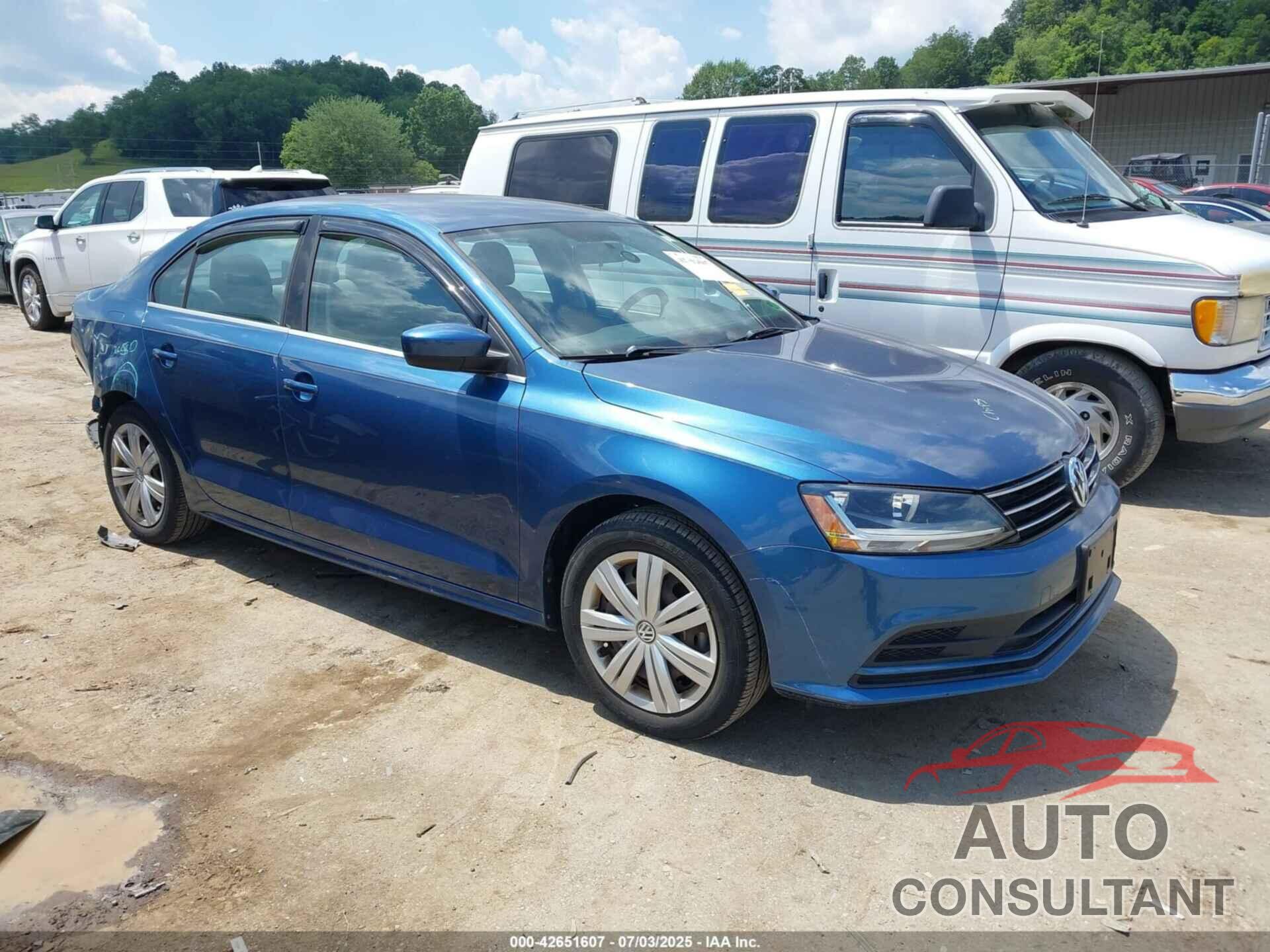 VOLKSWAGEN JETTA 2017 - 3VW167AJ4HM212926