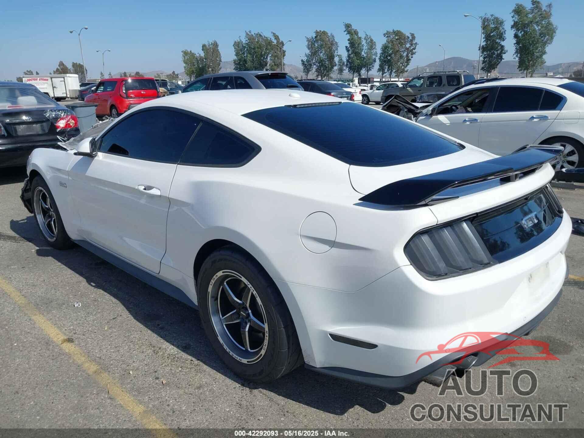 FORD MUSTANG 2020 - 1FA6P8CF0L5136422