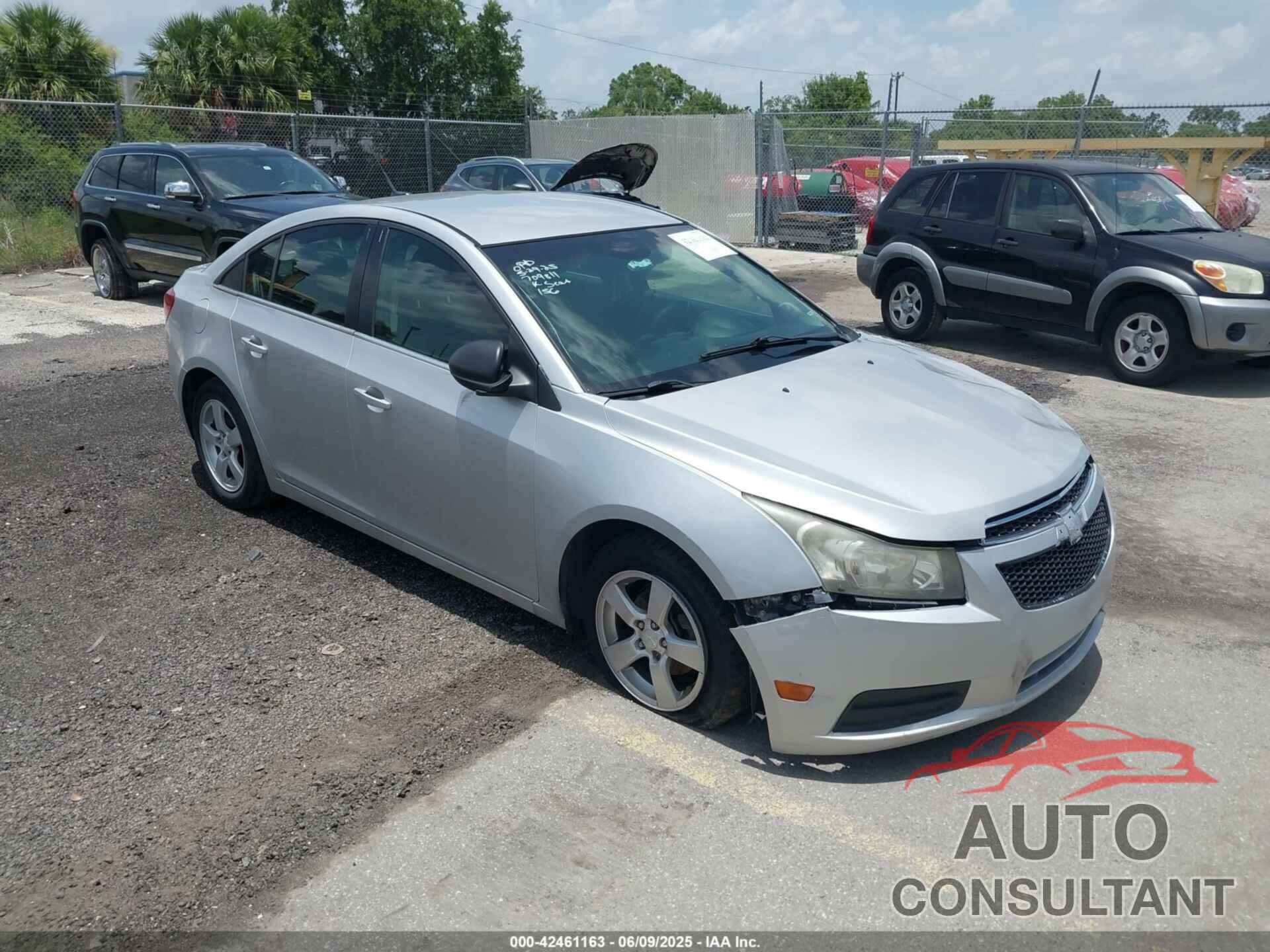 CHEVROLET CRUZE 2014 - 1G1PC5SB6E7470980