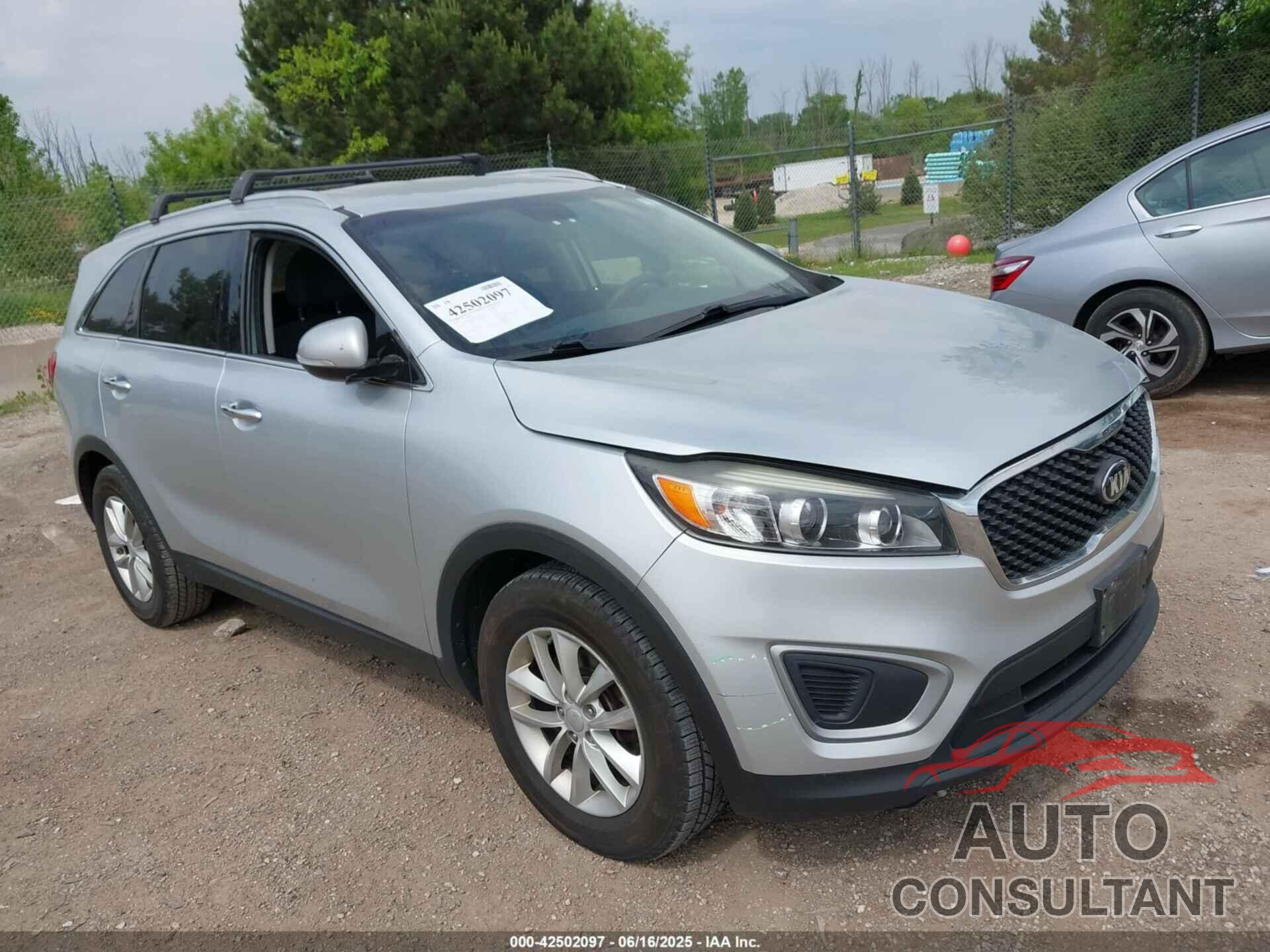 KIA SORENTO 2018 - 5XYPG4A52JG361544