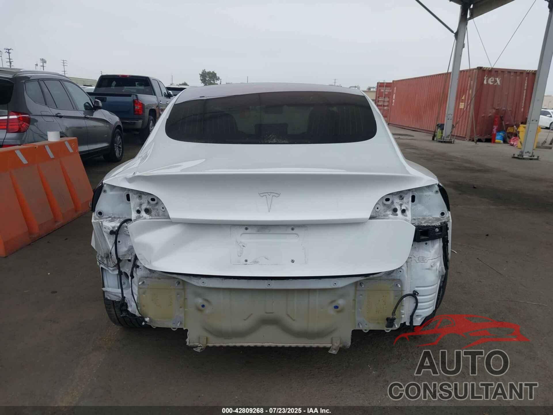 TESLA MODEL 3 2018 - 5YJ3E1EA1JF050138