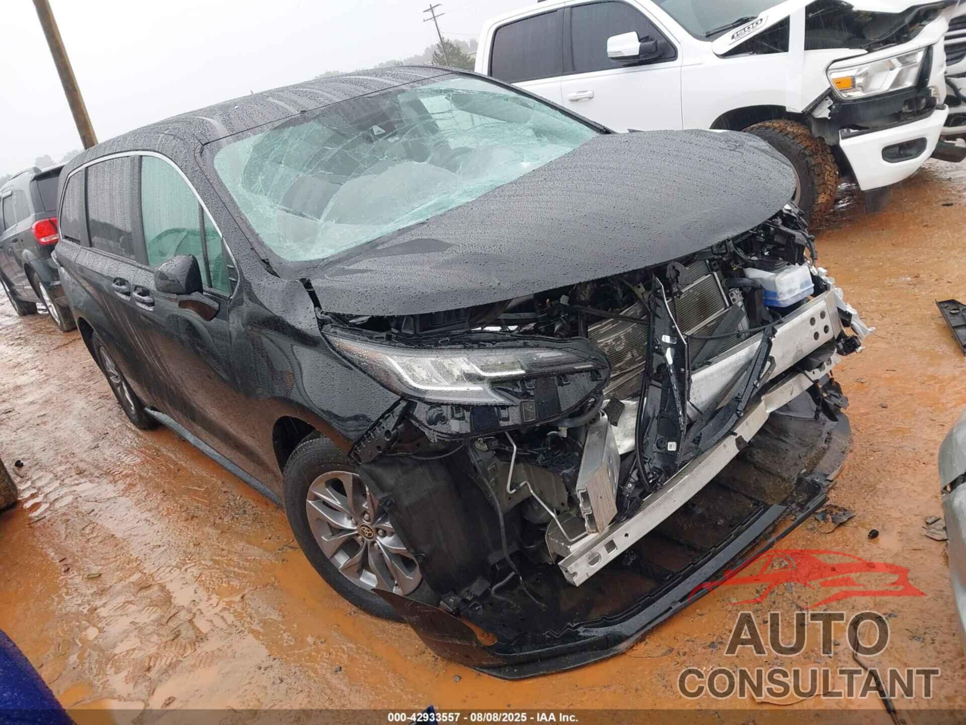 TOYOTA SIENNA 2023 - 5TDKRKEC6PS172988