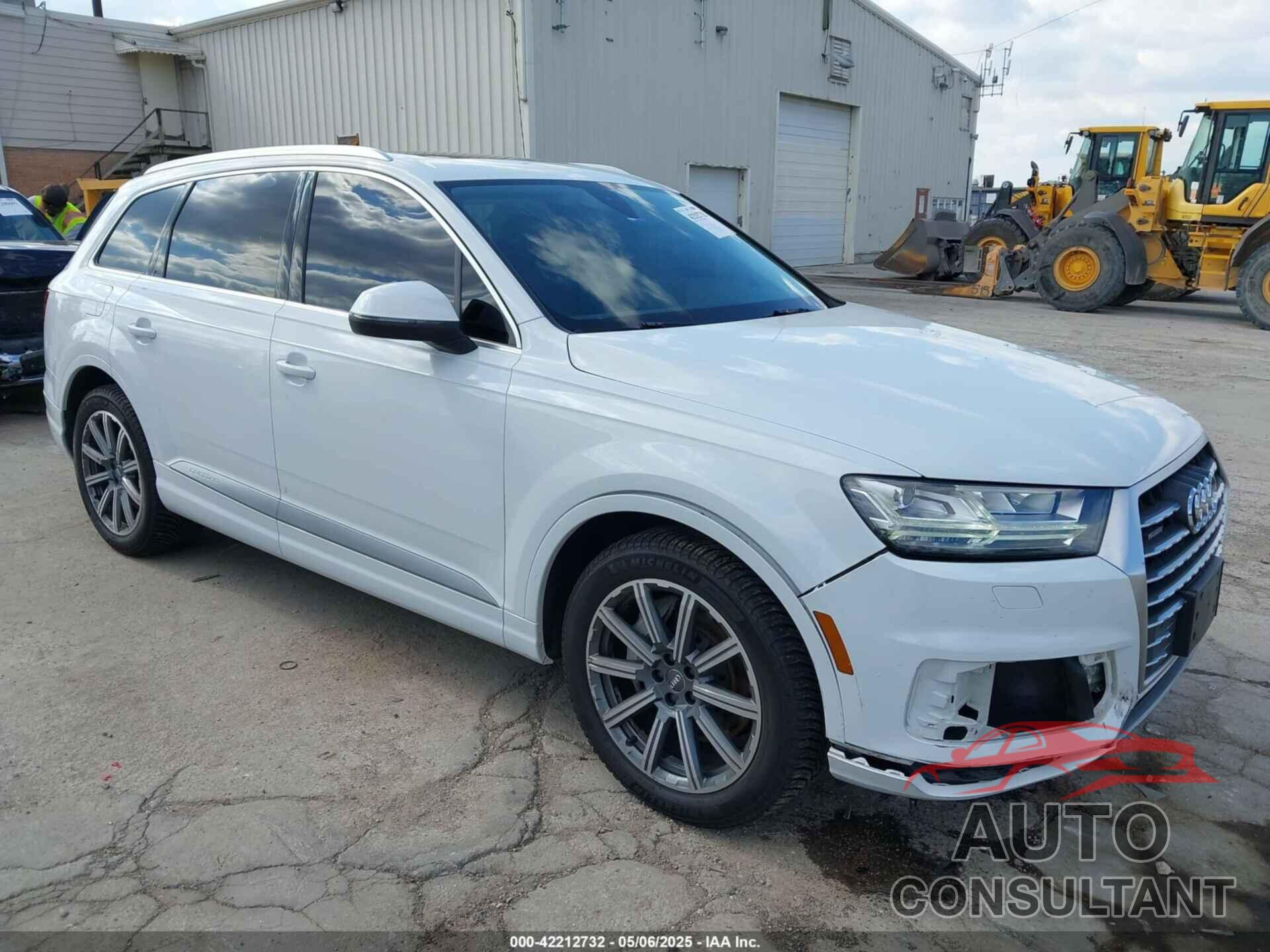 AUDI Q7 2019 - WA1LAAF78KD002413