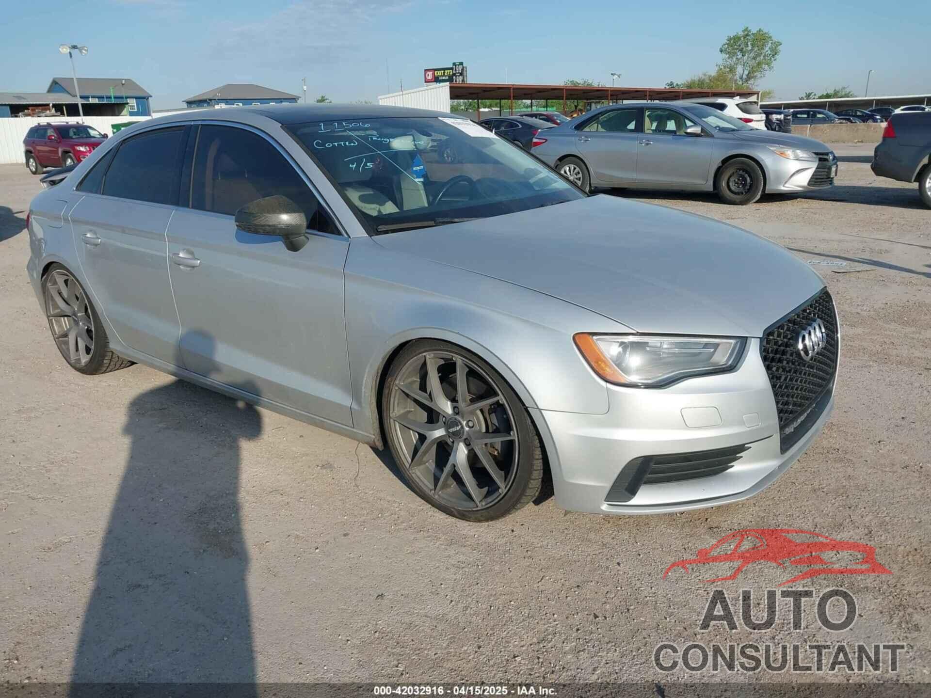 AUDI A3 2015 - WAUACGFF5F1015240