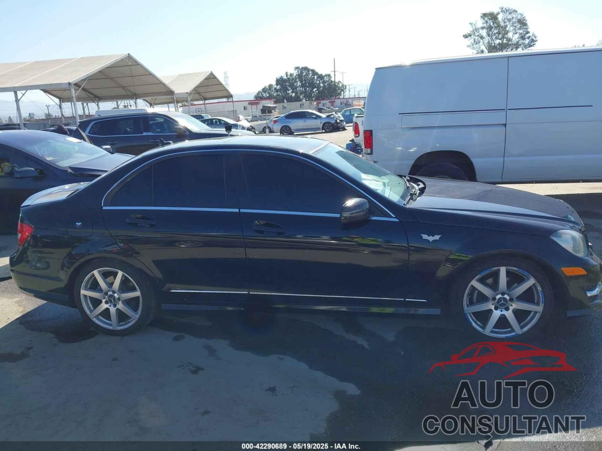 MERCEDES-BENZ C 250 2013 - WDDGF4HB1DR259968
