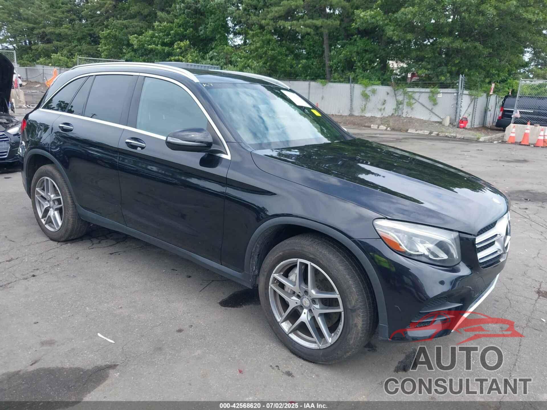 MERCEDES-BENZ GLC 300 2017 - WDC0G4KB3HF124395