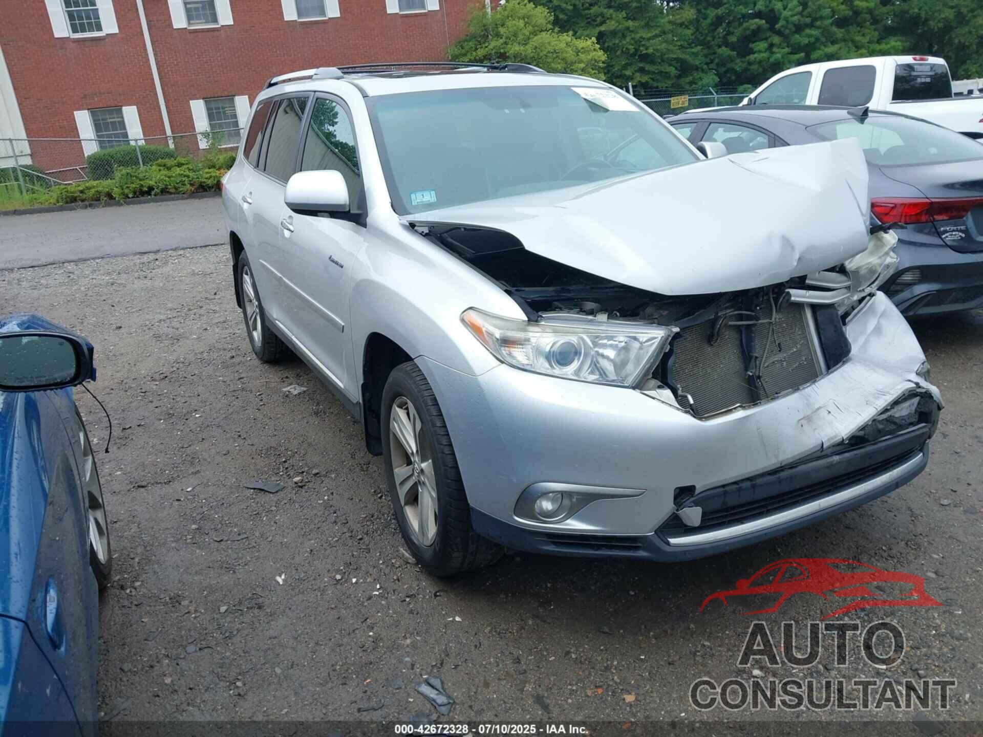 TOYOTA HIGHLANDER 2013 - 5TDDK3EH2DS237488