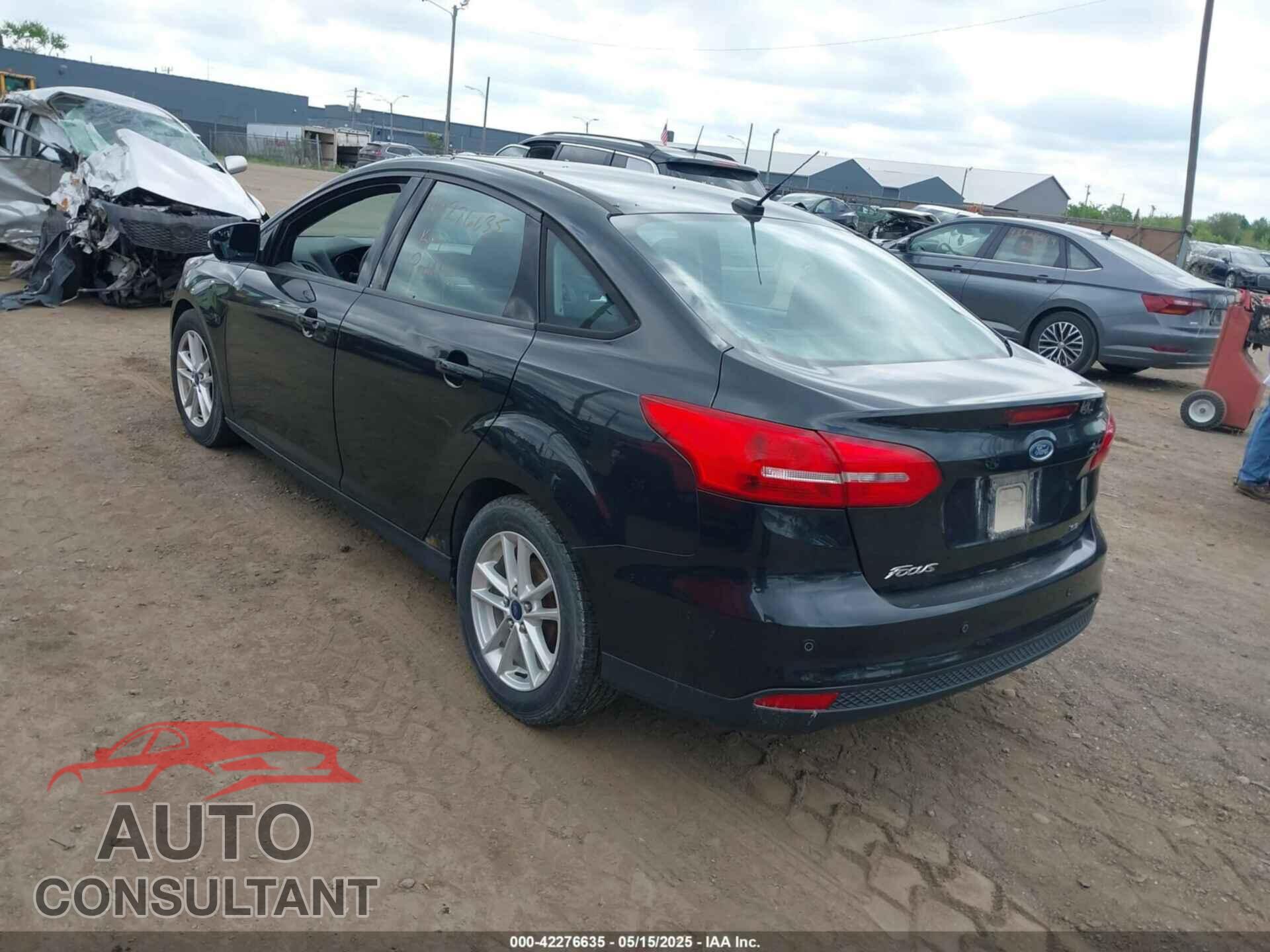 FORD FOCUS 2015 - 1FADP3F20FL371874
