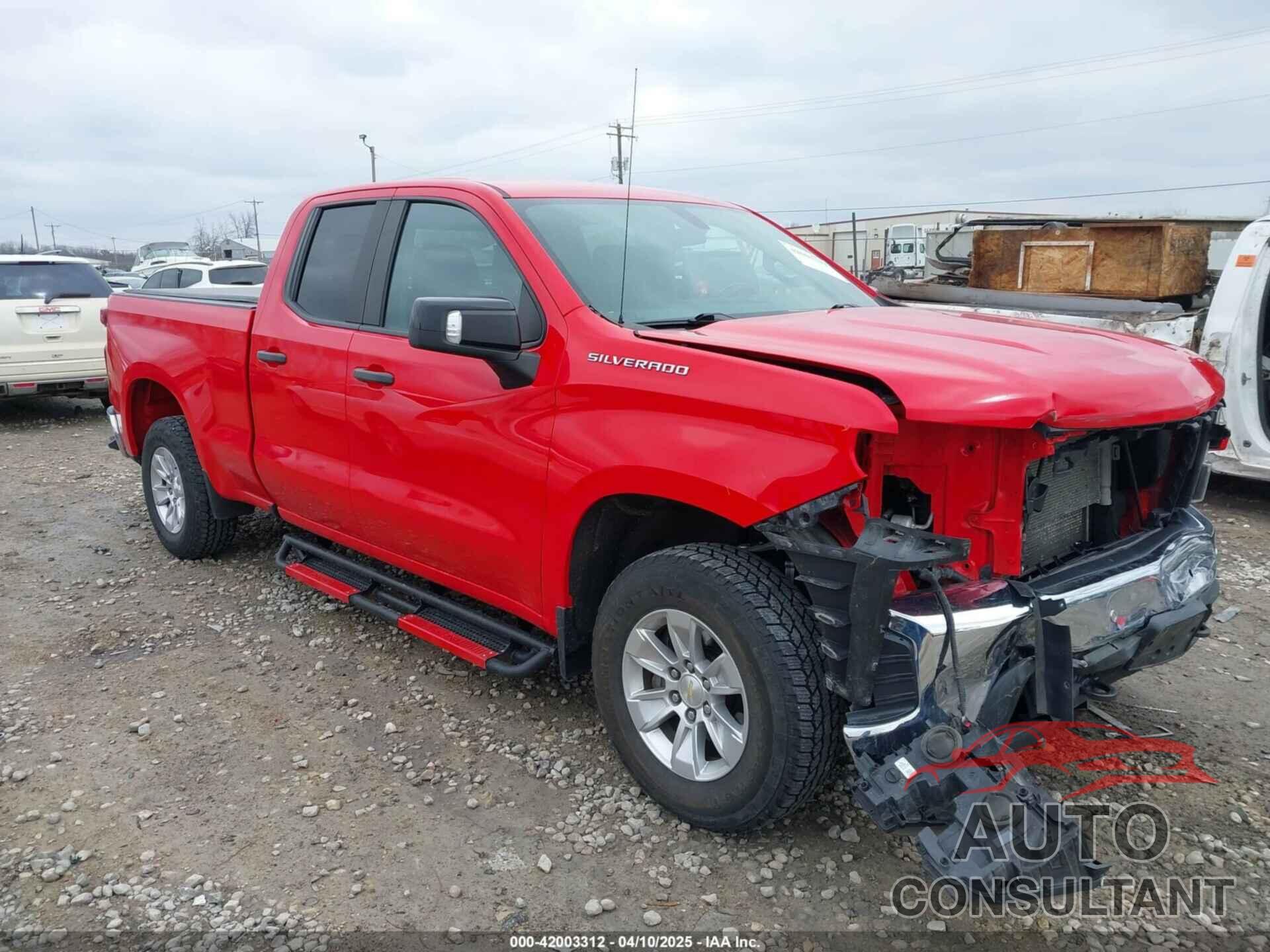 CHEVROLET SILVERADO 1500 2020 - 1GCRYAEH5LZ231013
