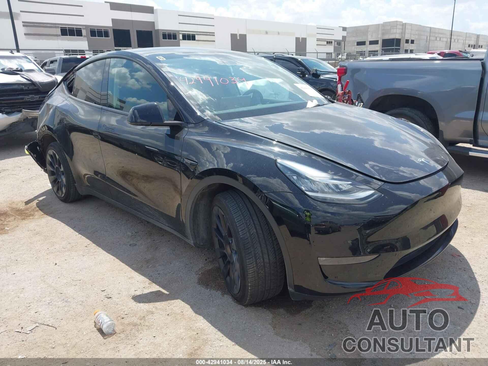 TESLA MODEL Y 2022 - 7SAYGDEE8NA004042