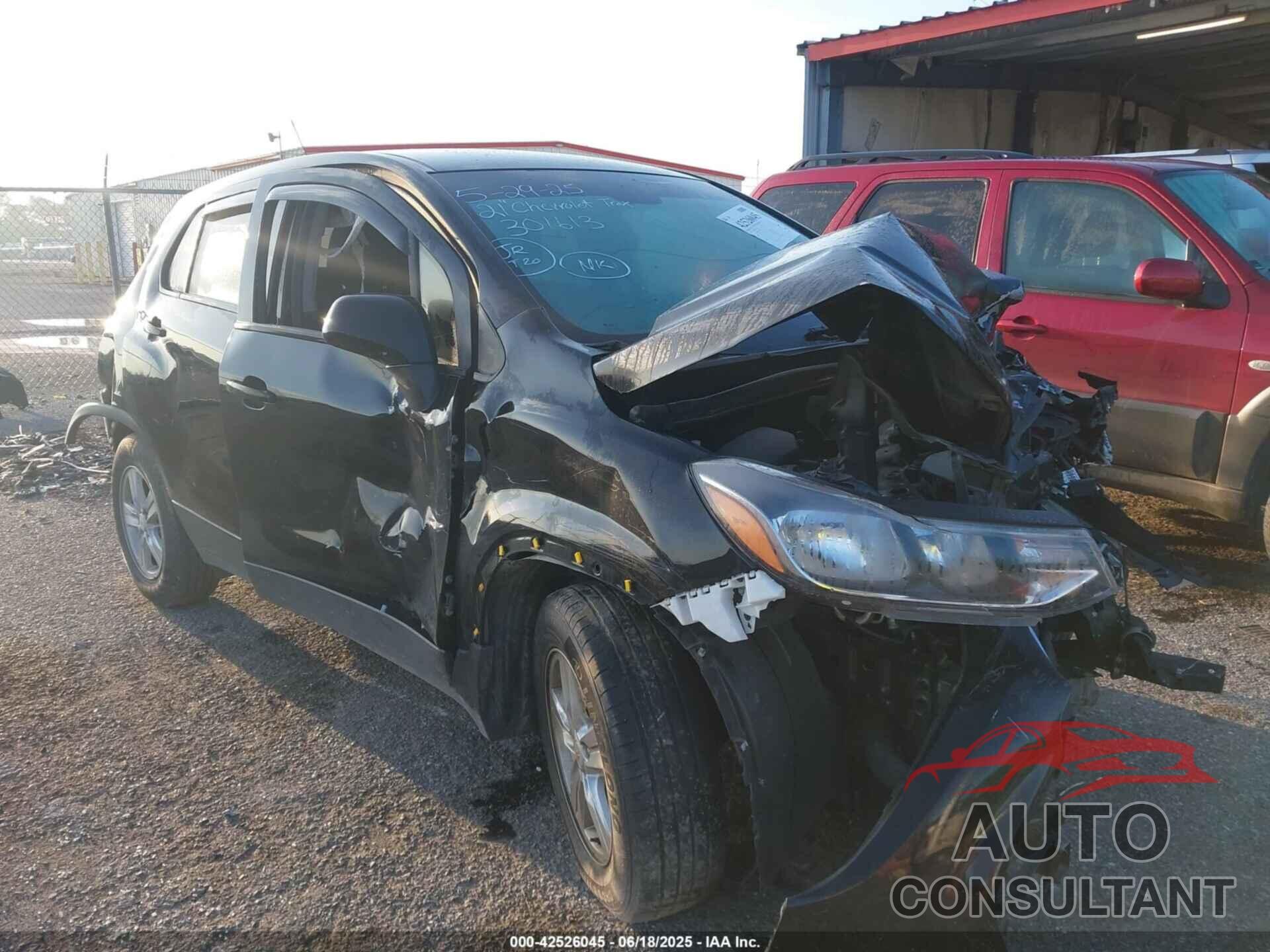 CHEVROLET TRAX 2021 - KL7CJKSB8MB301613