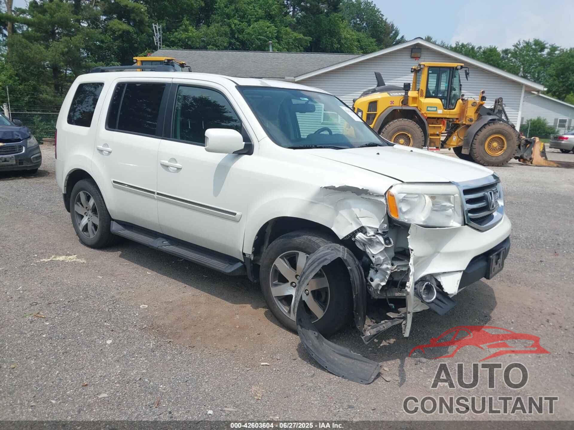 HONDA PILOT 2013 - 5FNYF4H98DB020001