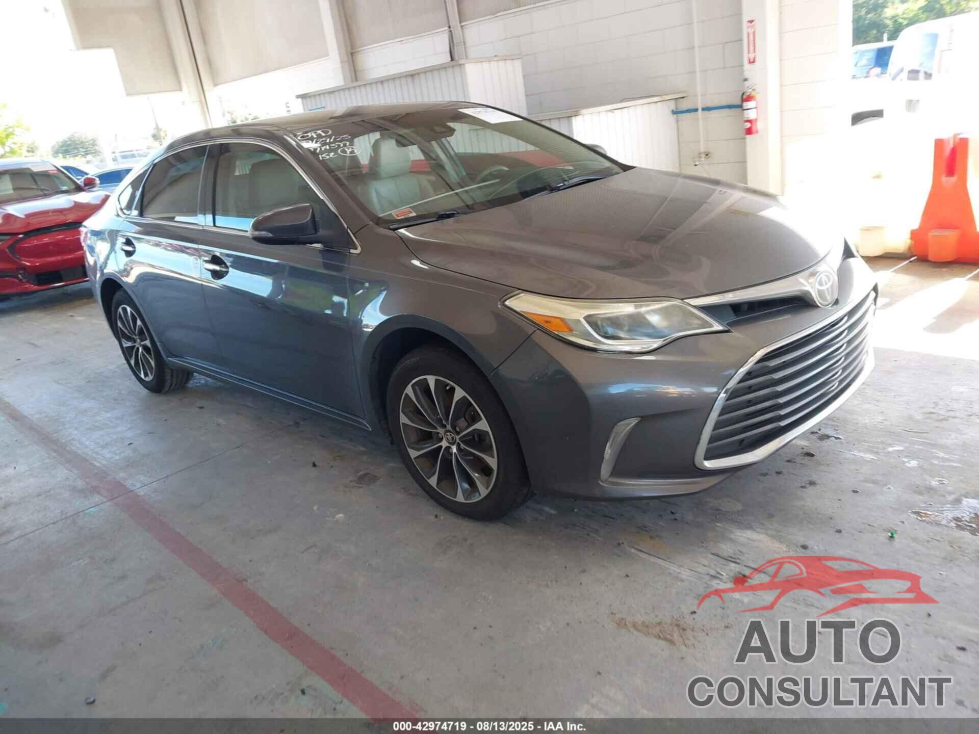 TOYOTA AVALON 2018 - 4T1BK1EB8JU283305