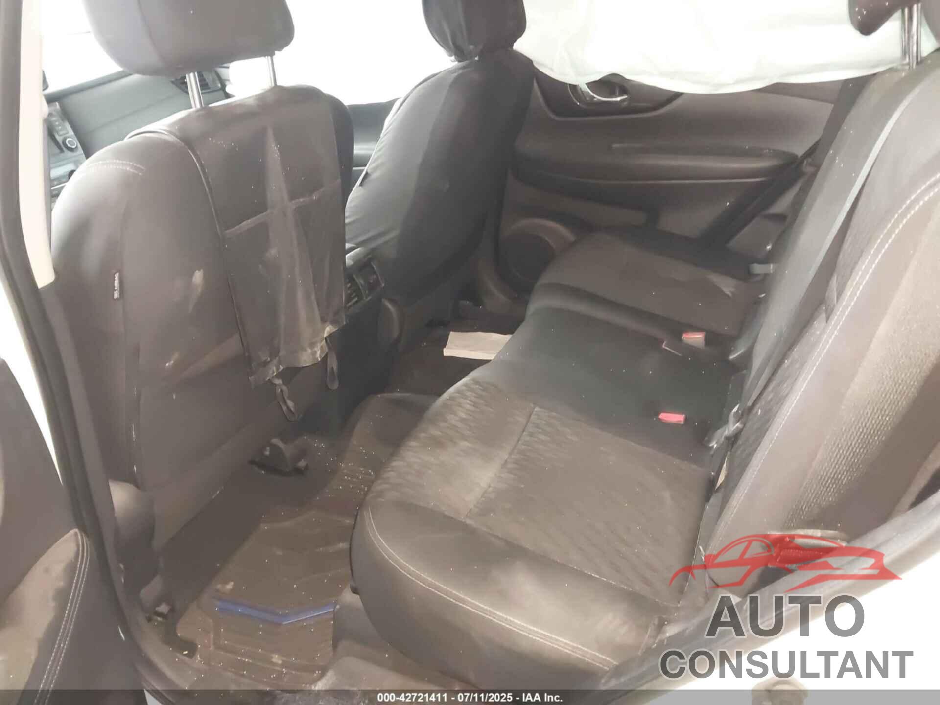NISSAN ROGUE 2020 - KNMAT2MV1LP530437