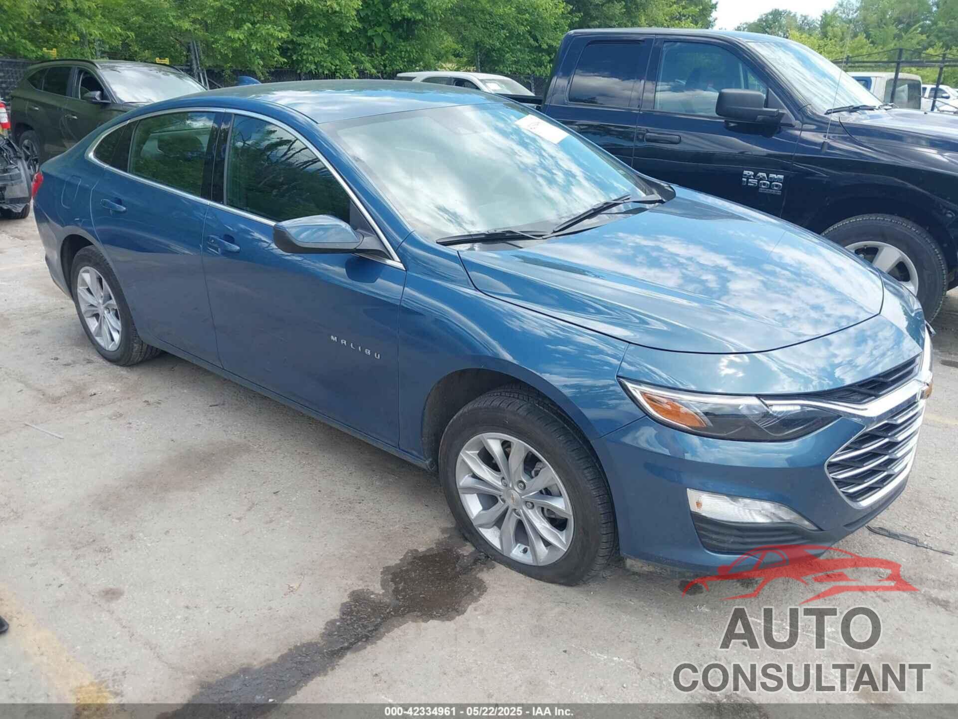 CHEVROLET MALIBU 2025 - 1G1ZD5ST3SF144327