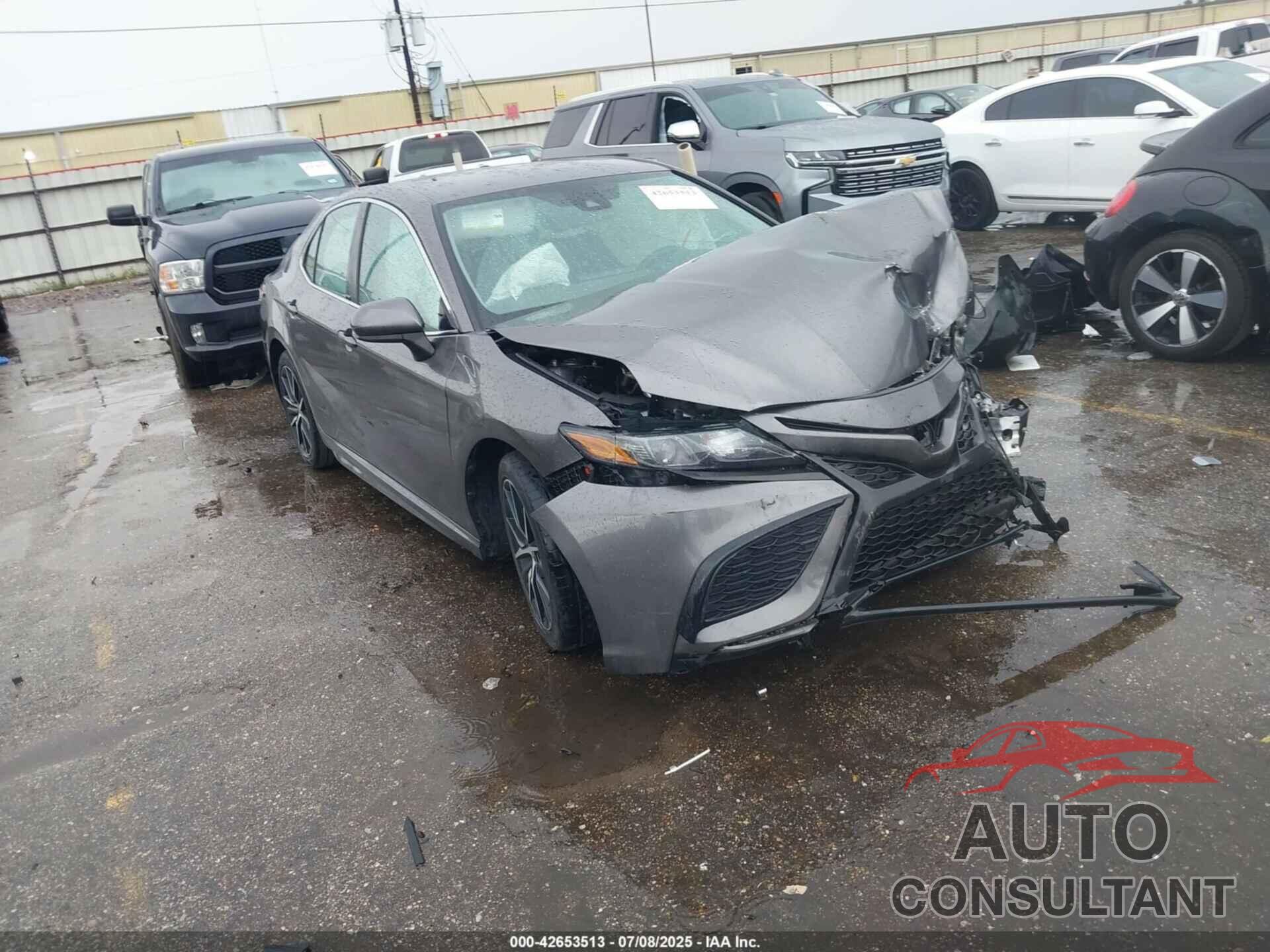 TOYOTA CAMRY 2021 - 4T1G11AK7MU457948