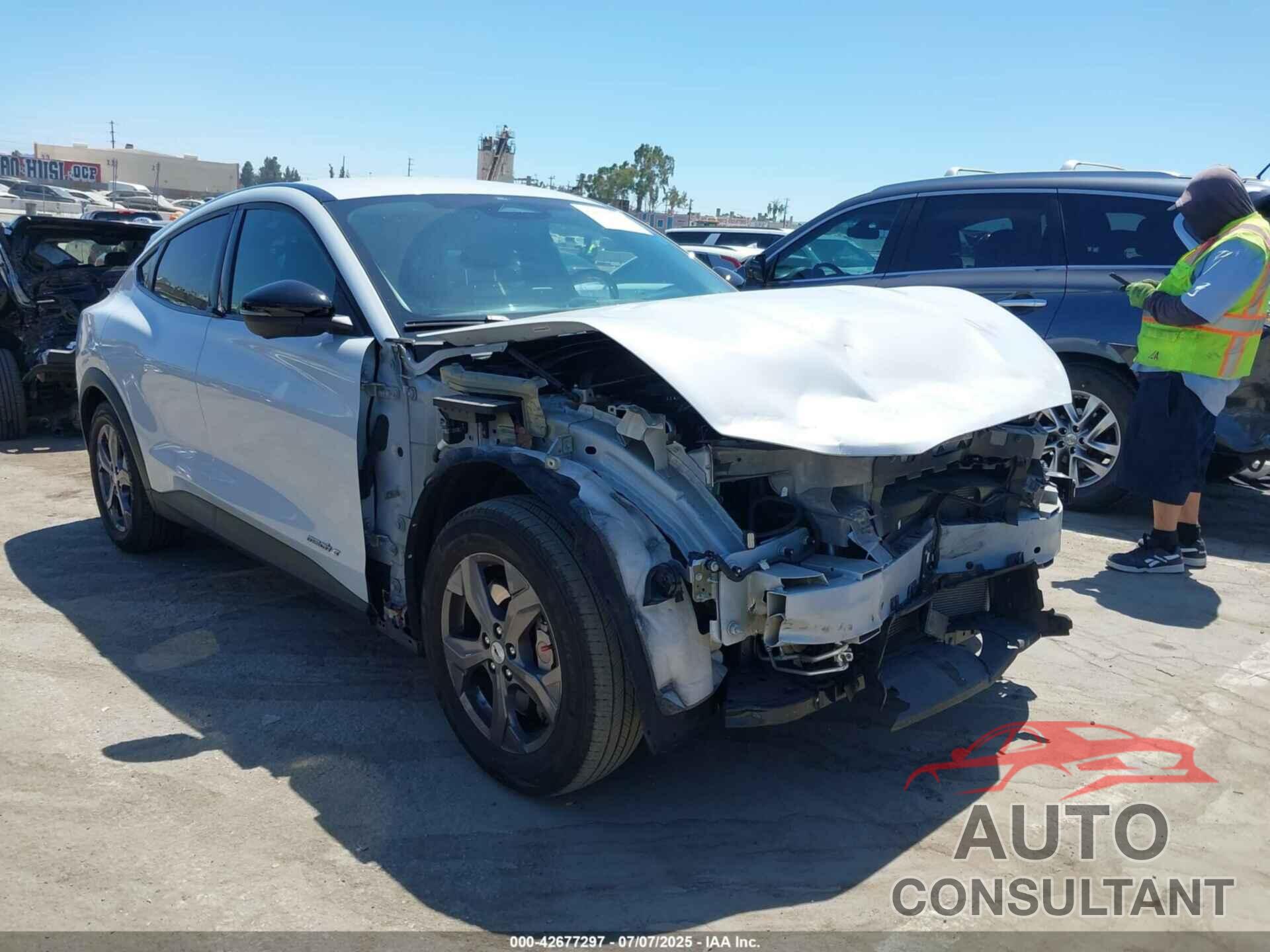FORD MUSTANG MACH-E 2023 - 3FMTK1R42PMA68029