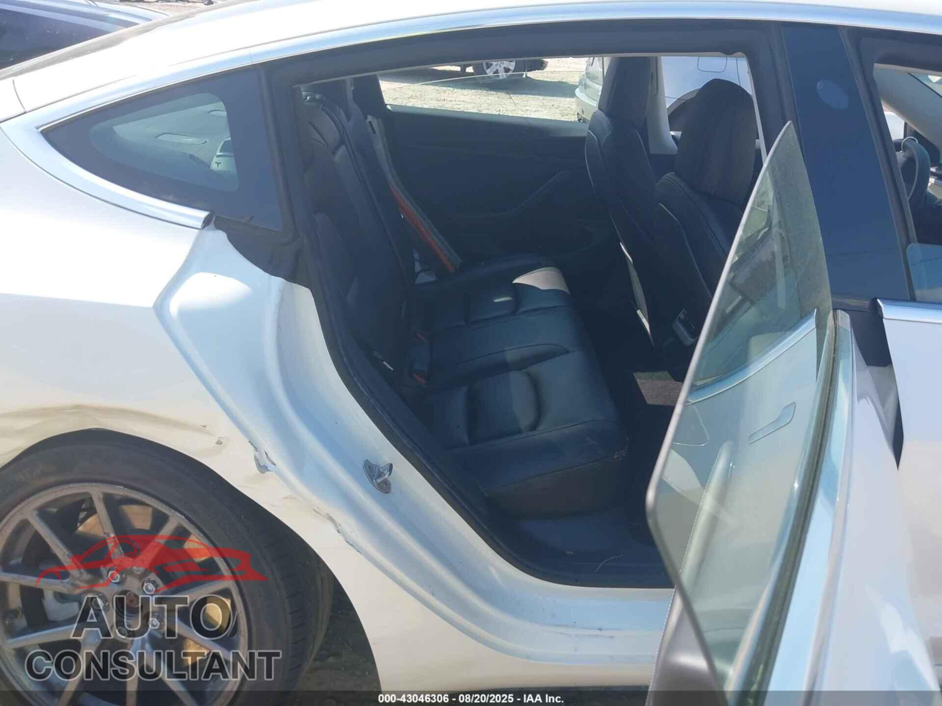 TESLA MODEL 3 2020 - 5YJ3E1EAXLF783579