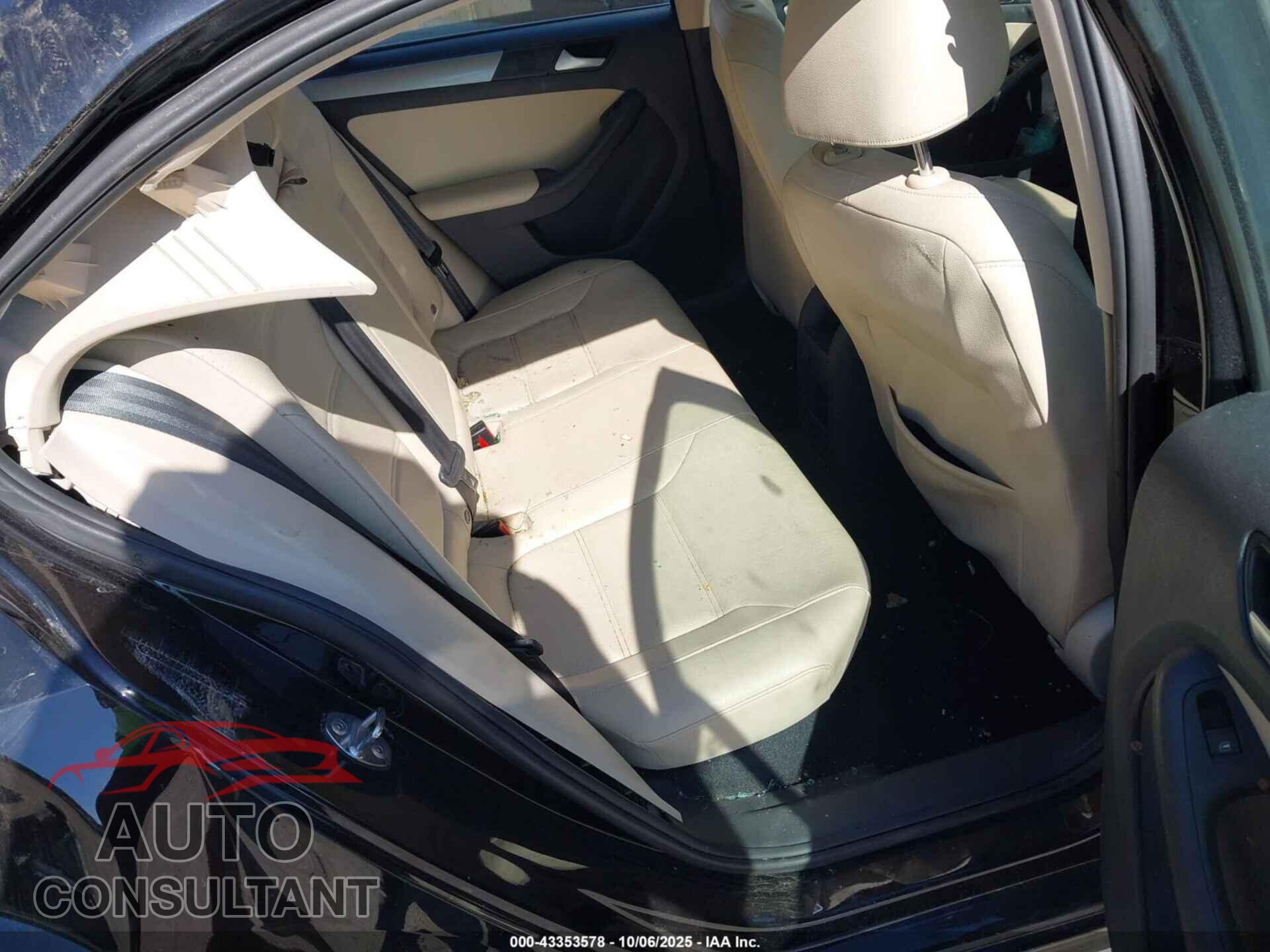 VOLKSWAGEN JETTA 2017 - 3VWDB7AJ0HM375856