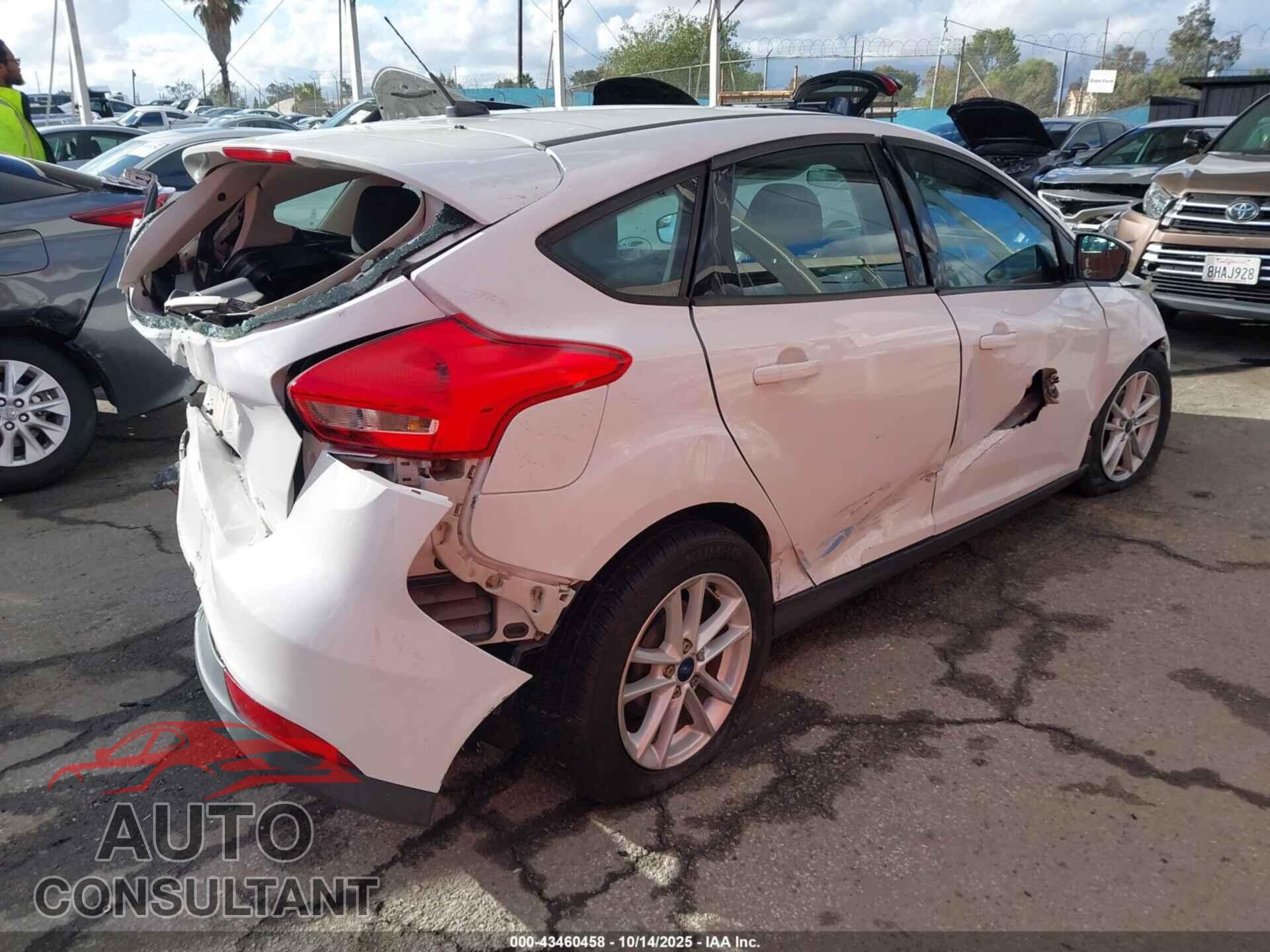 FORD FOCUS 2016 - 1FADP3K28GL337740
