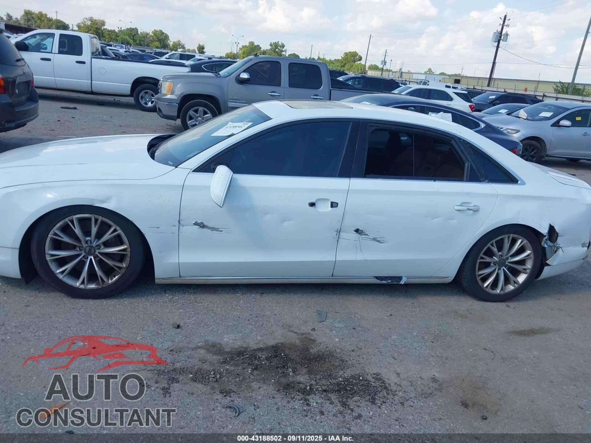AUDI A8 L 2012 - WAURVAFD1CN017614