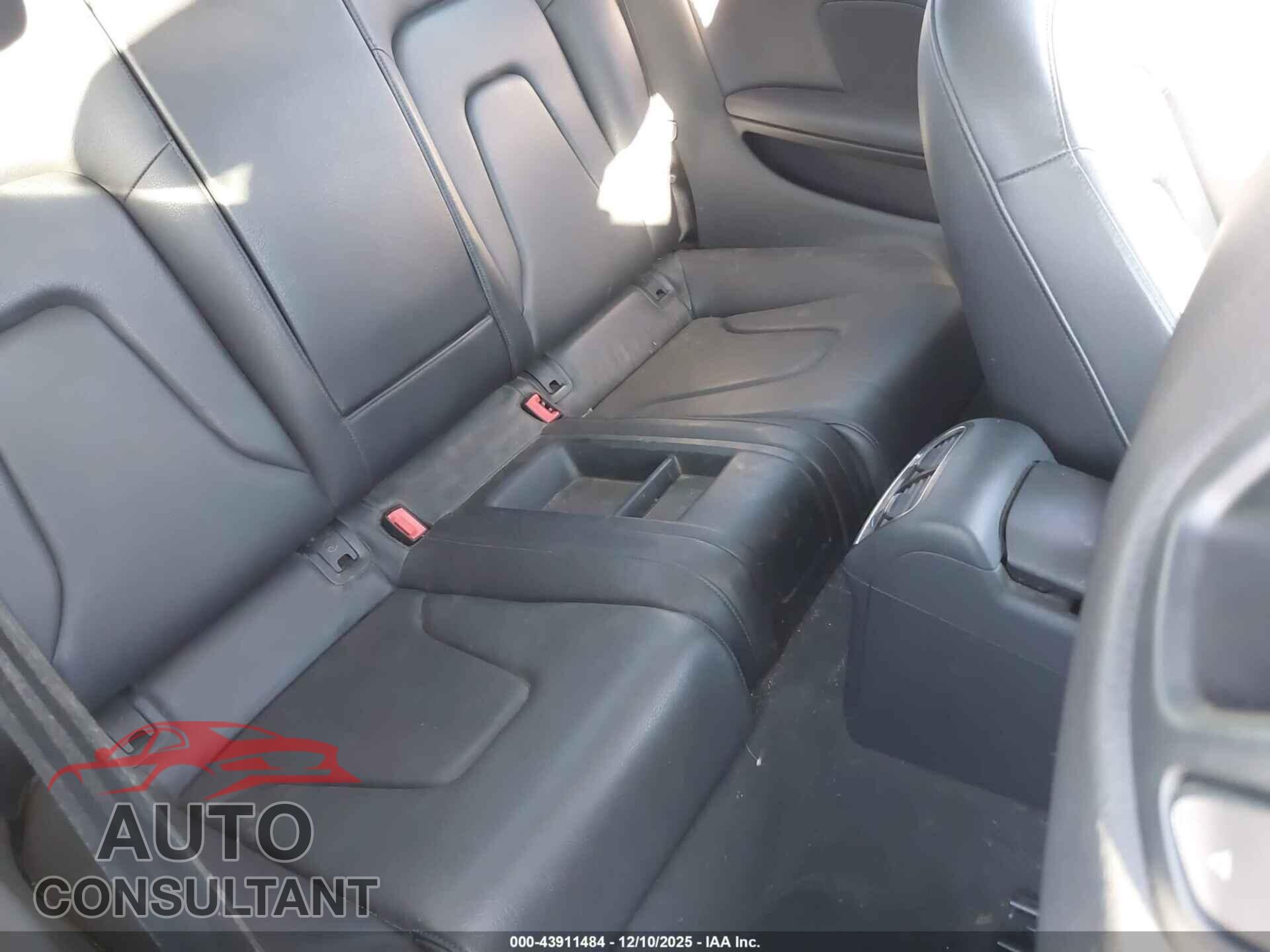 AUDI A5 2012 - WAULFAFR2CA043970